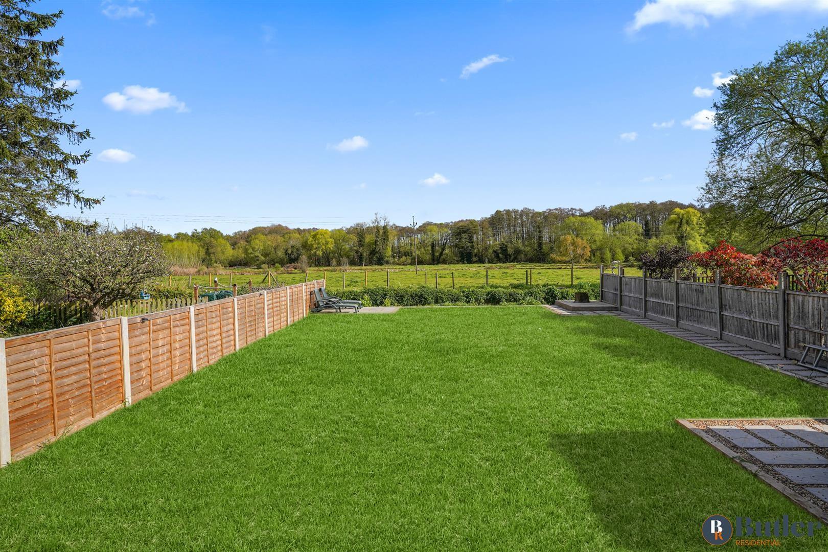 4 bed semi-detached bungalow for sale in Willow Way, Bedford  - Property Image 38