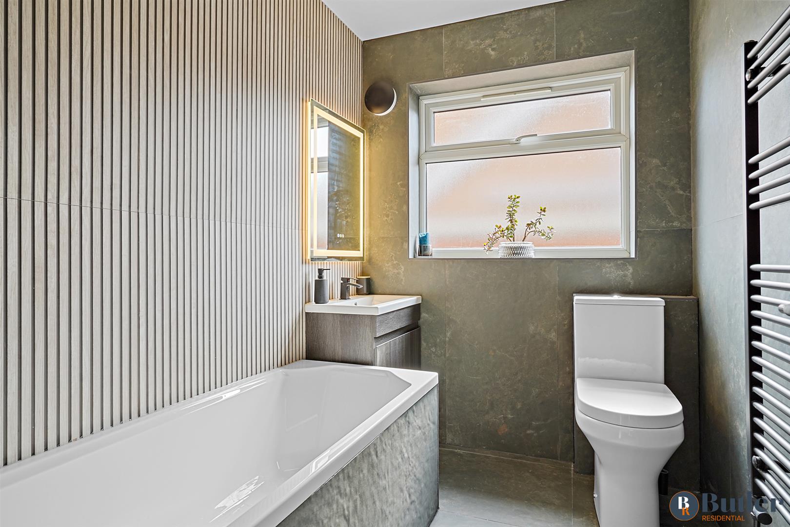 4 bed semi-detached bungalow for sale in Willow Way, Bedford 21