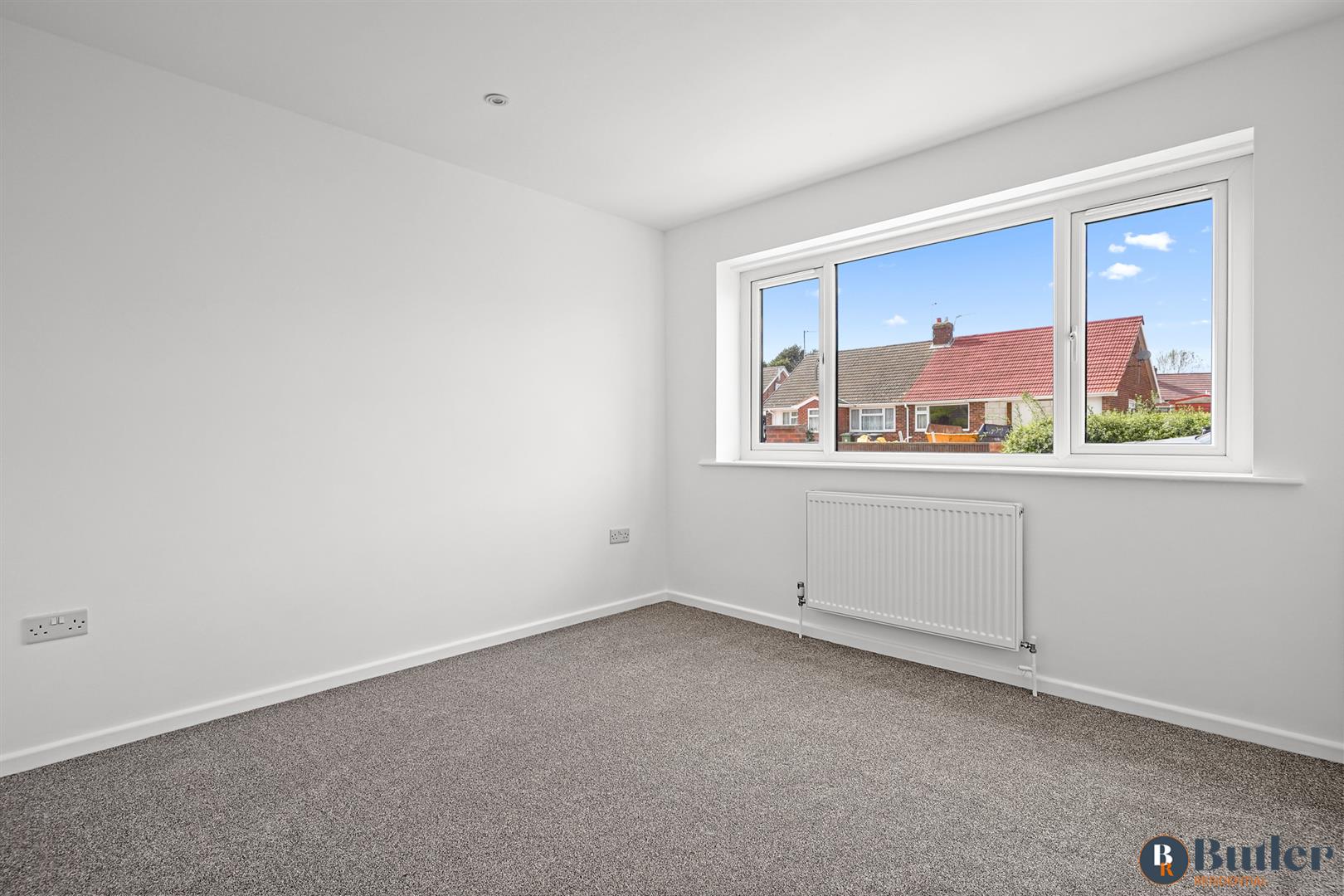 4 bed semi-detached bungalow for sale in Willow Way, Bedford 15