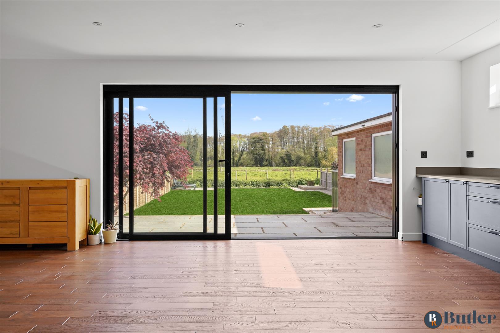 4 bed semi-detached bungalow for sale in Willow Way, Bedford 1