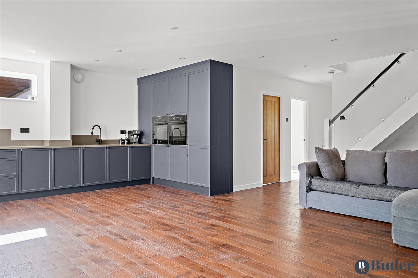 4 bed semi-detached bungalow for sale in Willow Way, Bedford  - Property Image 10