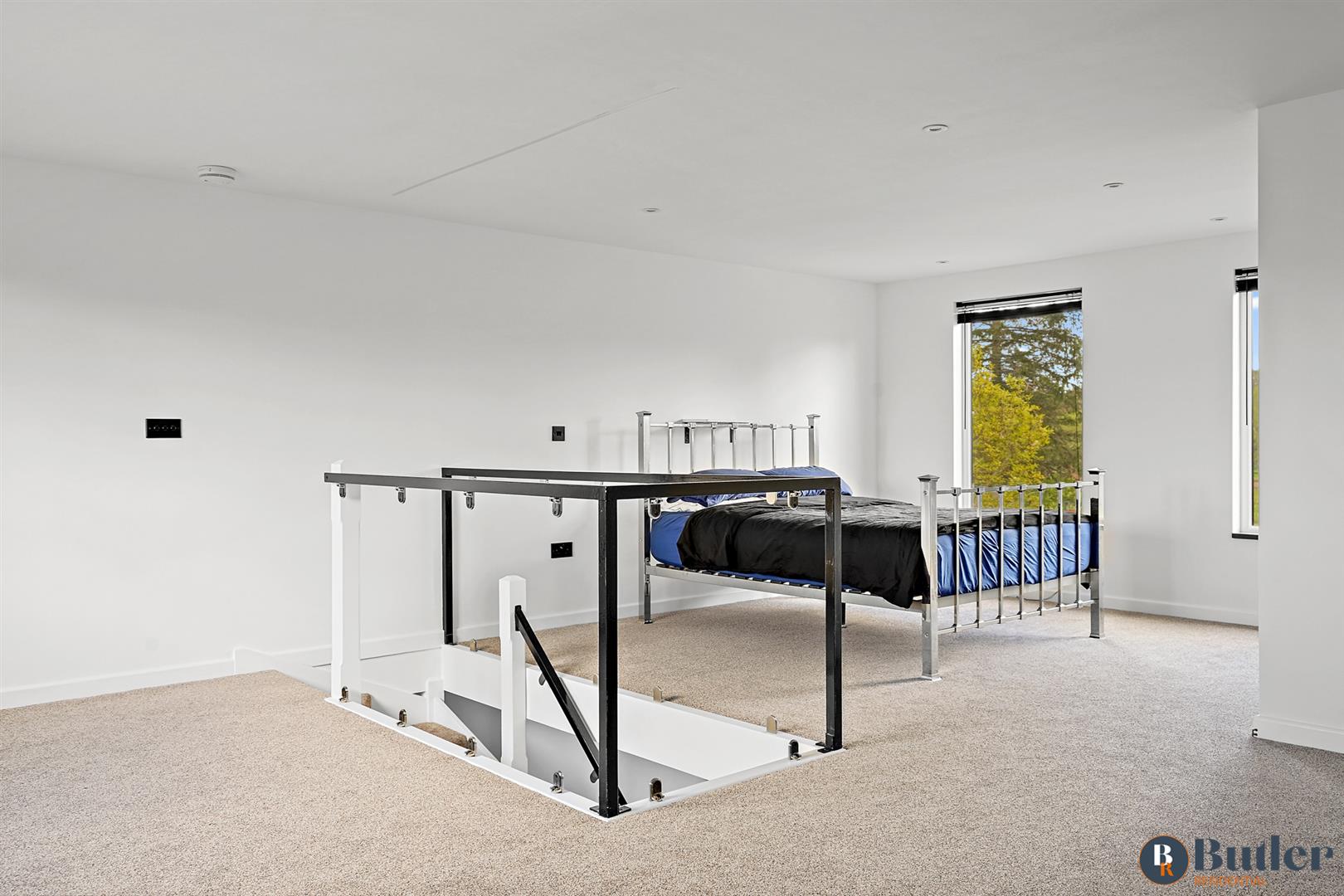 4 bed semi-detached bungalow for sale in Willow Way, Bedford 24