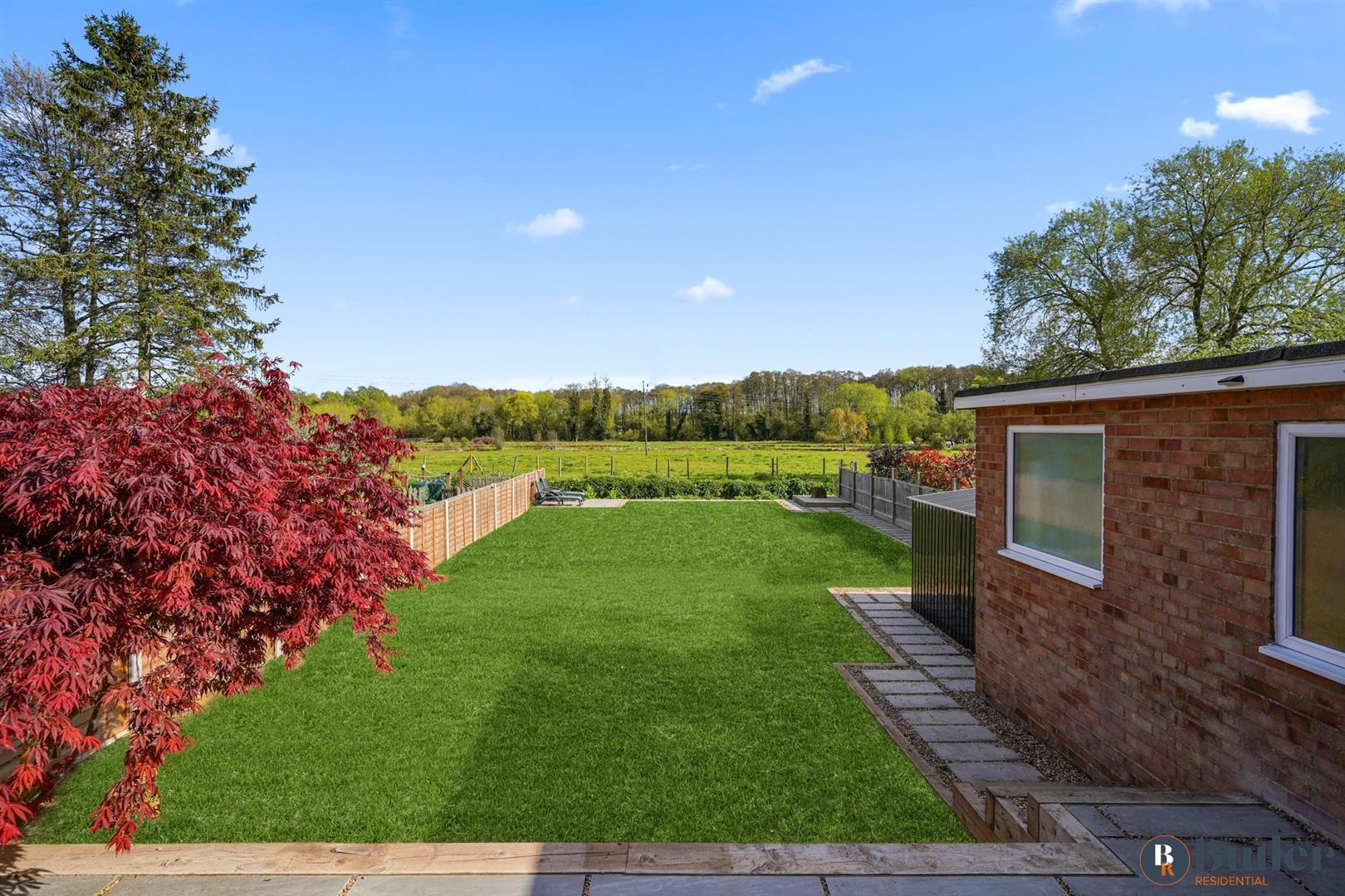 4 bed semi-detached bungalow for sale in Willow Way, Bedford  - Property Image 37