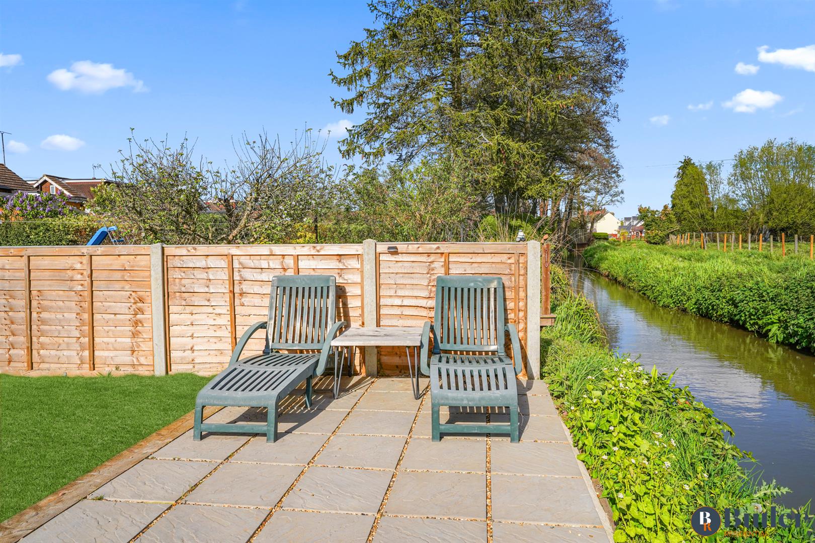 4 bed semi-detached bungalow for sale in Willow Way, Bedford 42