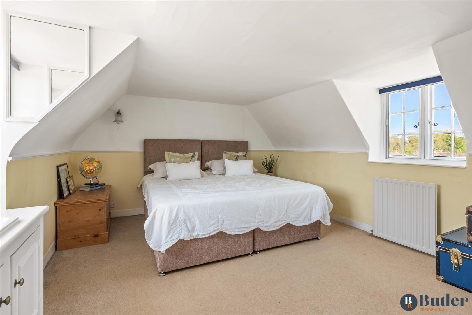 7 bed detached house for sale in Silver Street, St. Neots  - Property Image 66