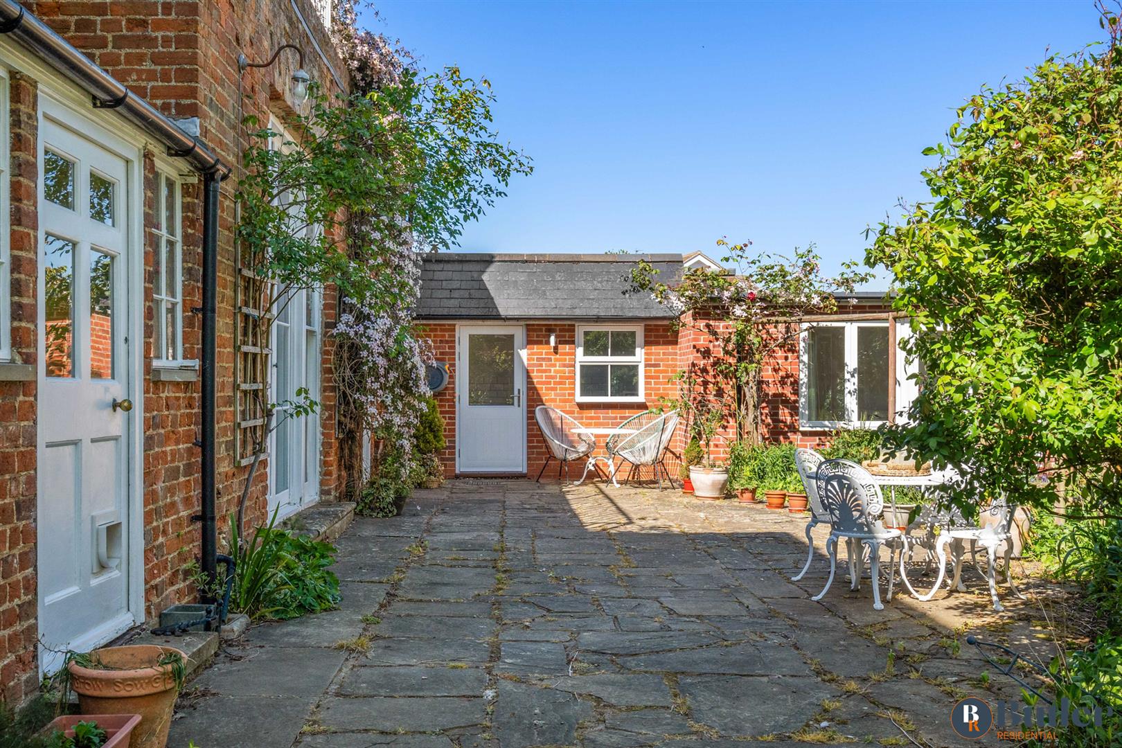 7 bed detached house for sale in Silver Street, St. Neots  - Property Image 98