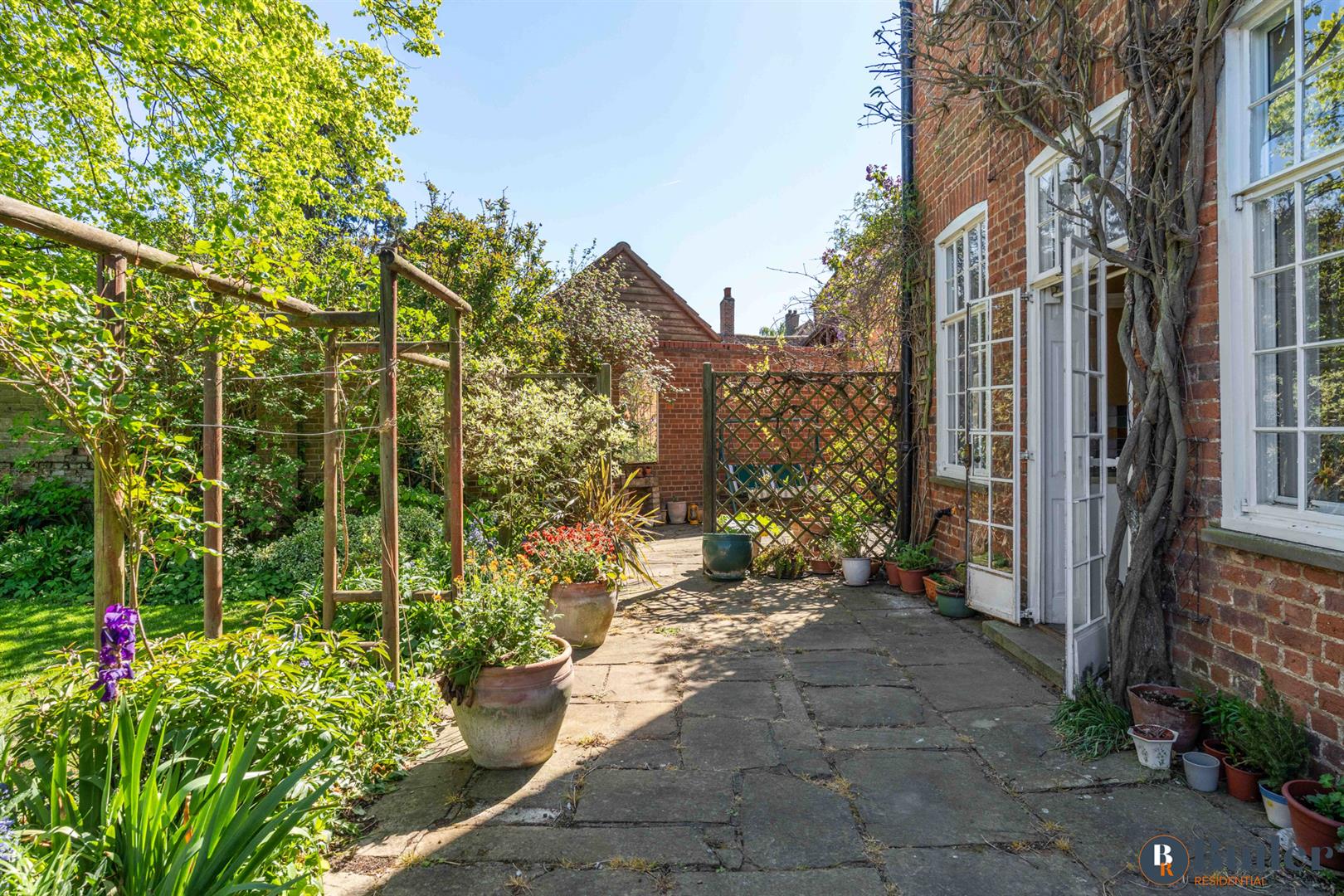 7 bed detached house for sale in Silver Street, St. Neots  - Property Image 76