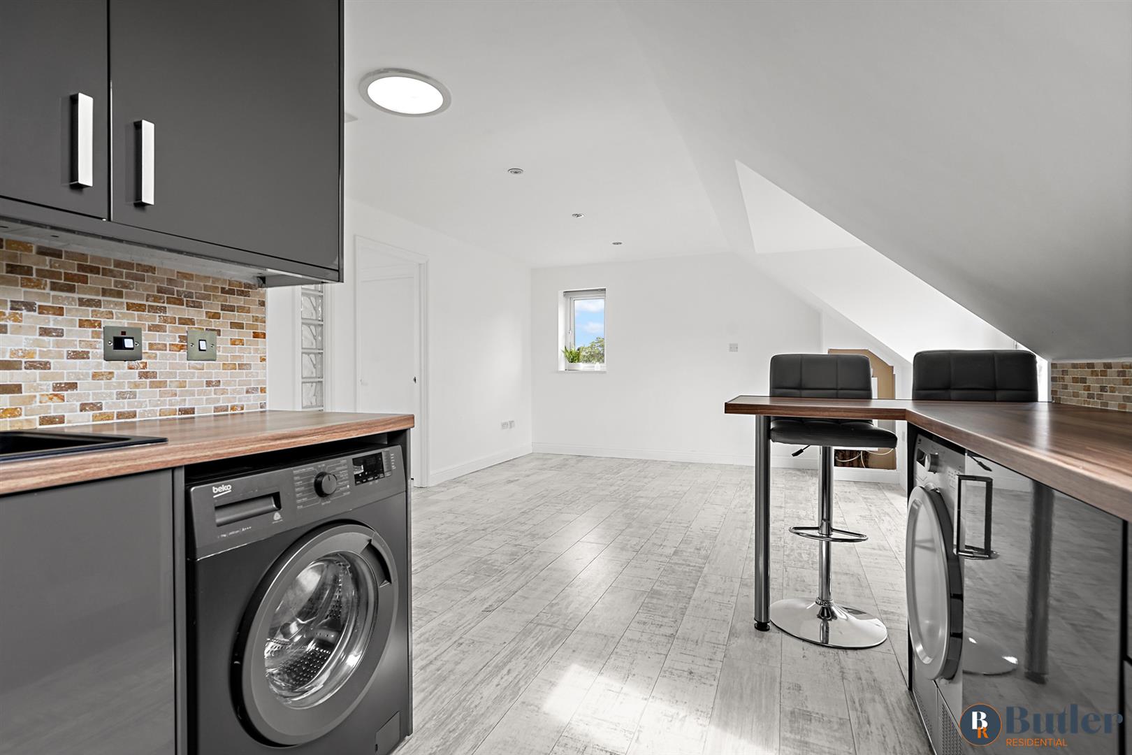 1 bed apartment for sale in Wychdell, Stevenage - Property Image 1