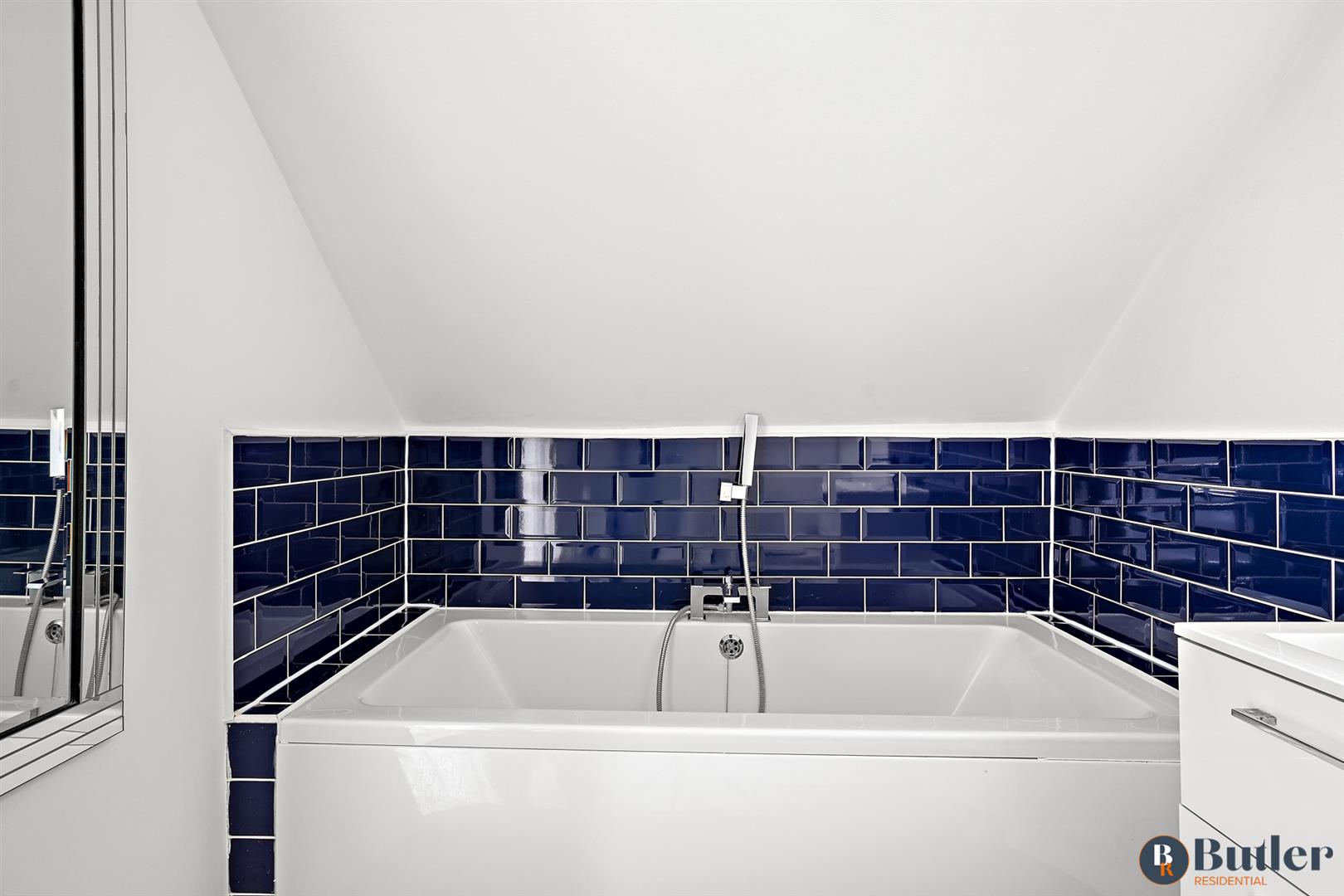 1 bed apartment for sale in Wychdell, Stevenage 16