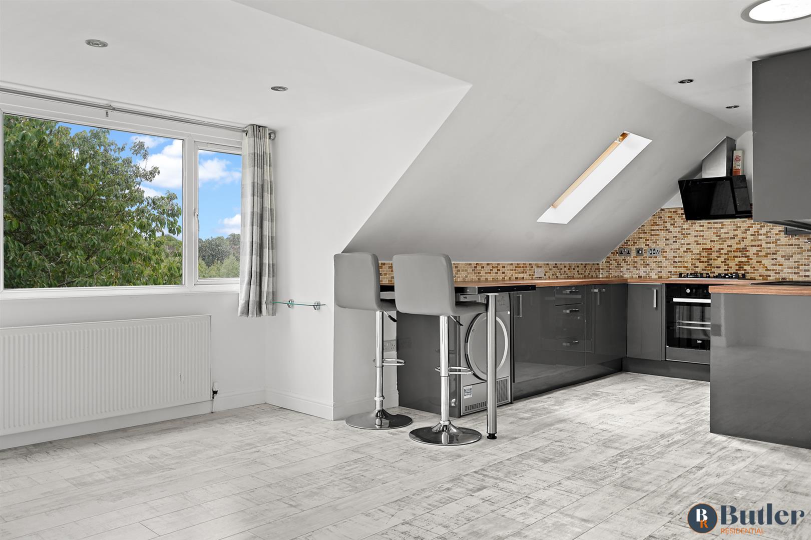 1 bed apartment for sale in Wychdell, Stevenage - Property Image 1
