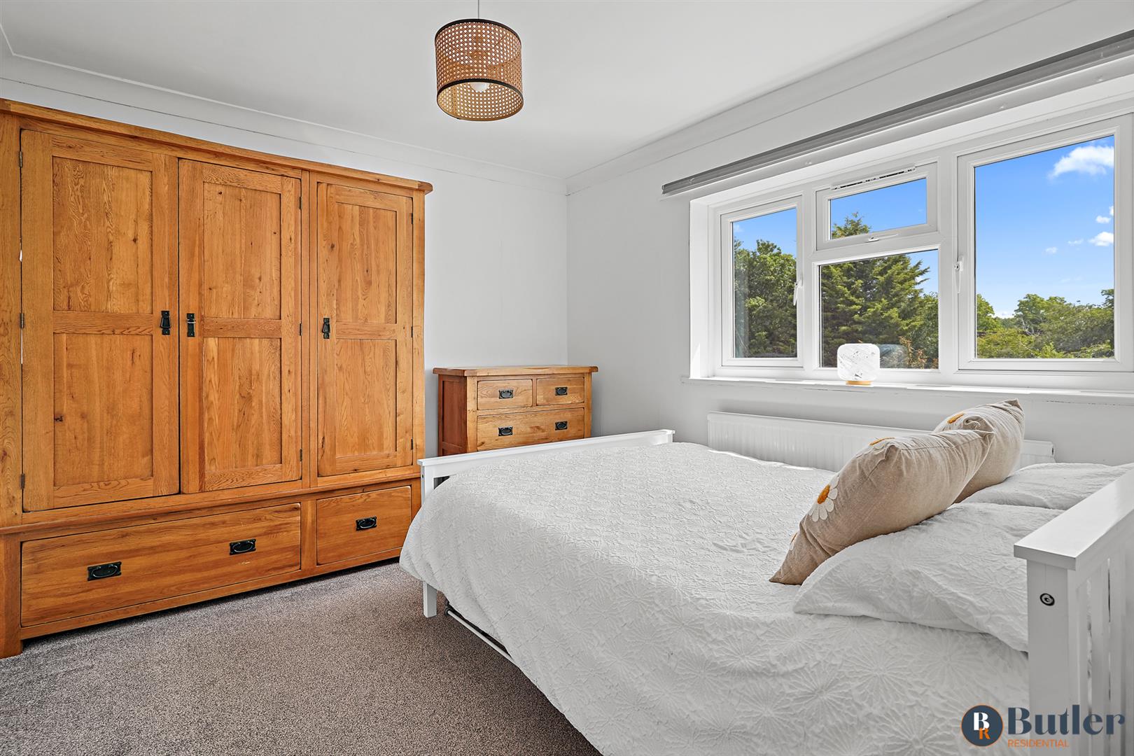 3 bed terraced house for sale in Groveside, Henlow 14