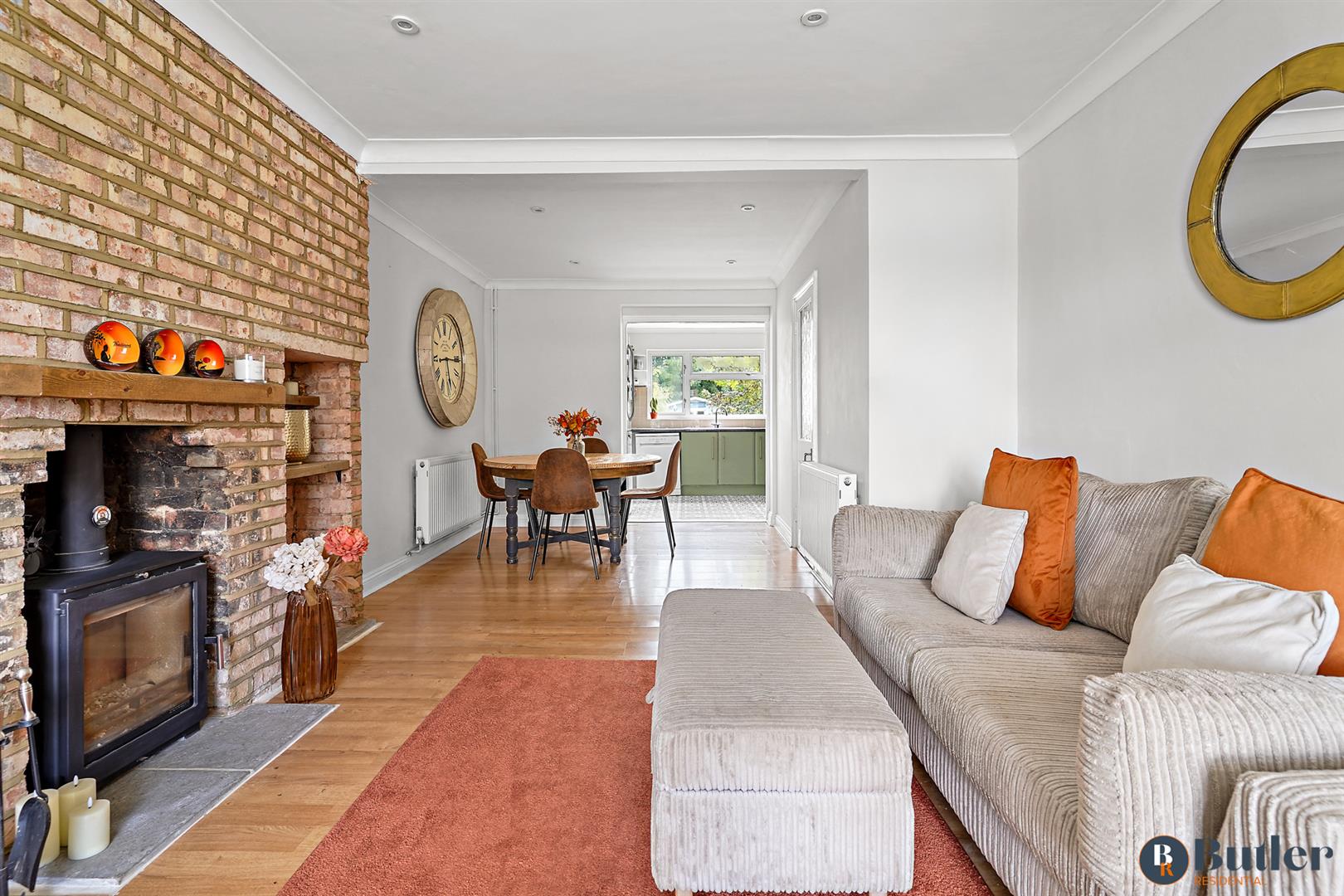 3 bed terraced house for sale in Groveside, Henlow 2