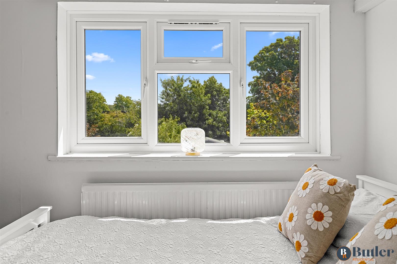 3 bed terraced house for sale in Groveside, Henlow 15