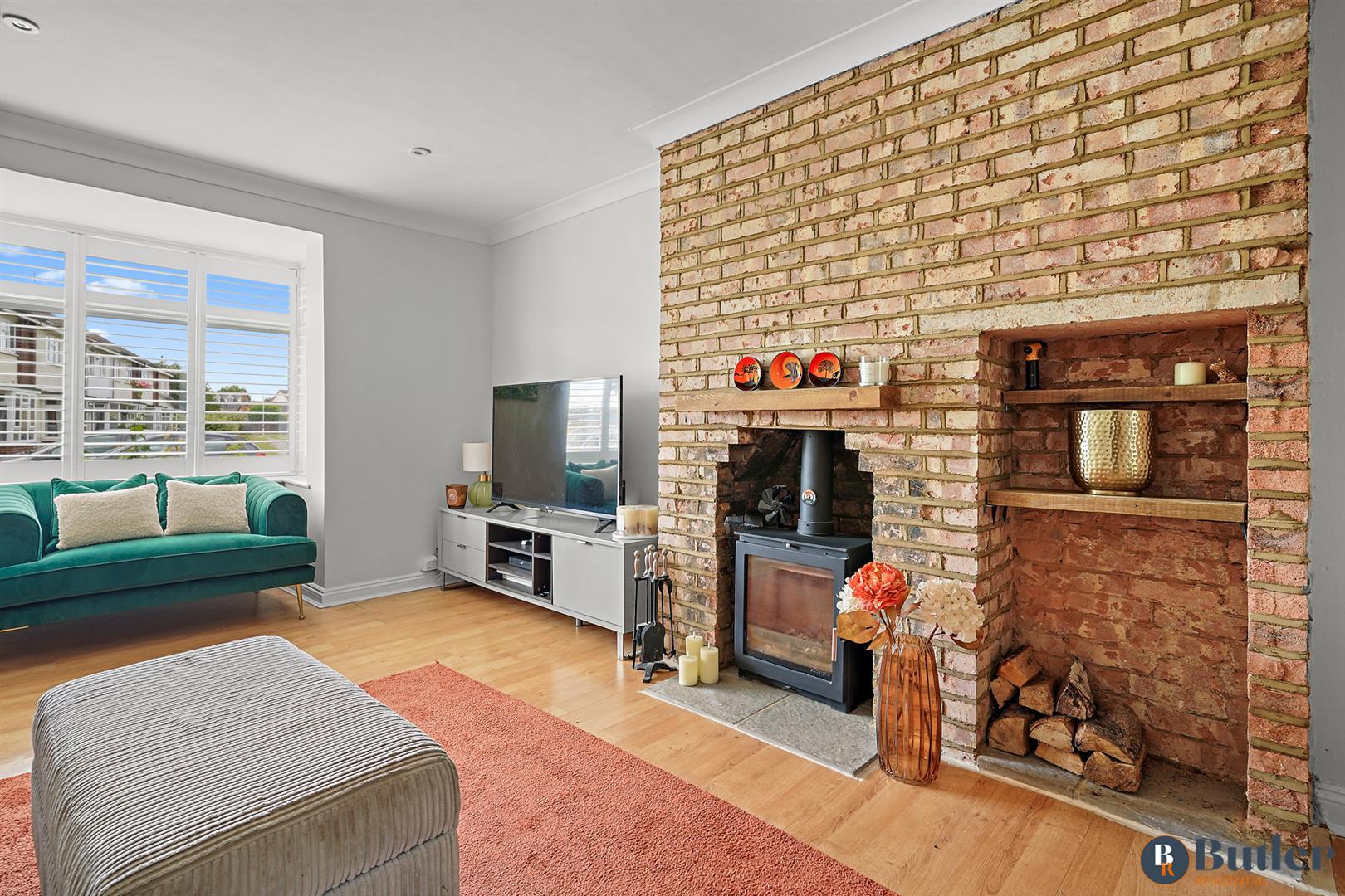 3 bed terraced house for sale in Groveside, Henlow 4