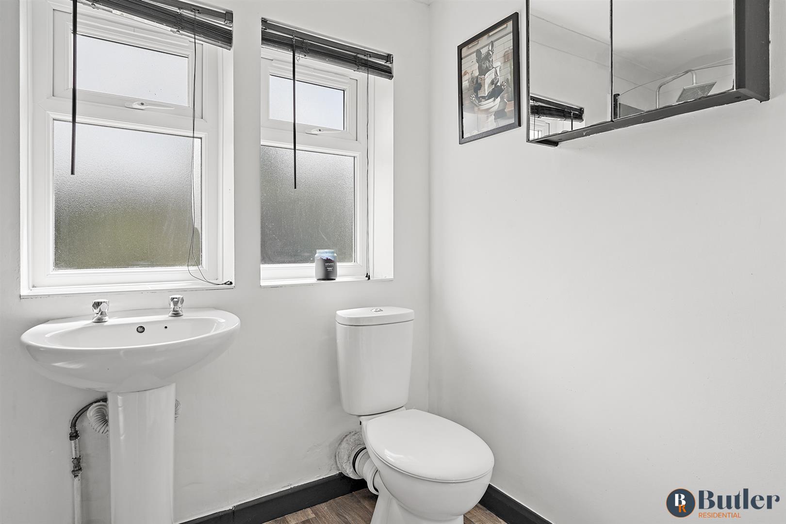 3 bed terraced house for sale in Groveside, Henlow 18