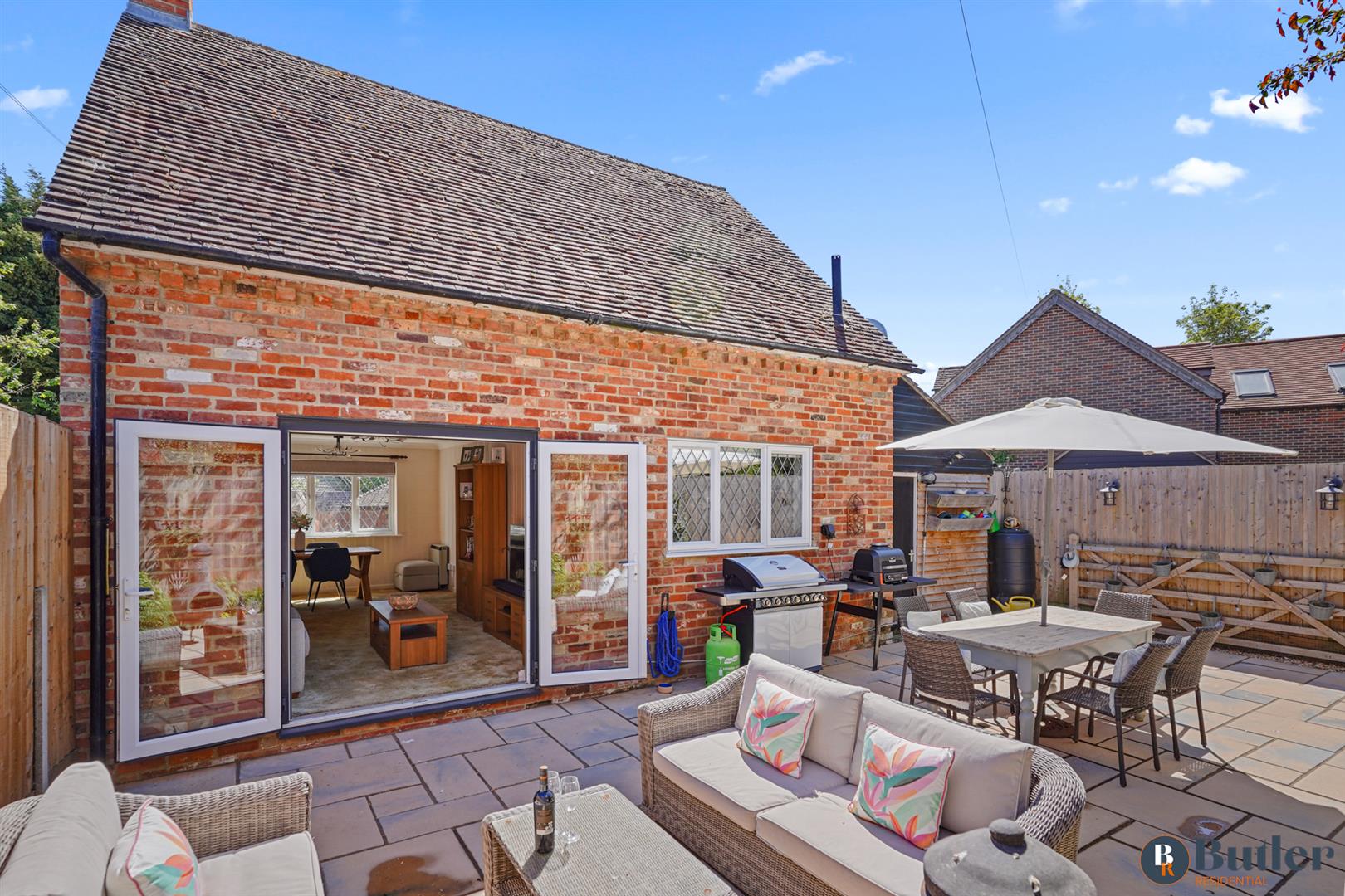 2 bed detached house for sale in Bakers Lane, Sandy 32