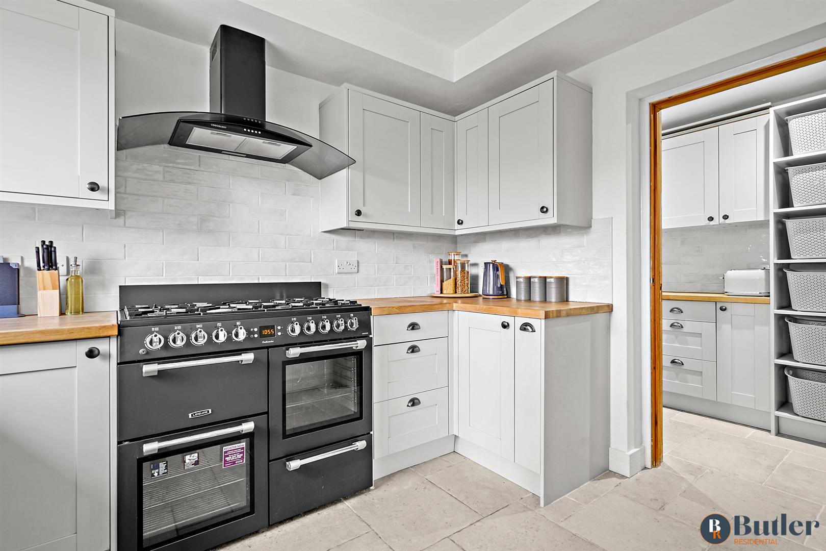 4 bed link detached house for sale in Edinburgh Drive, St. Neots  - Property Image 13