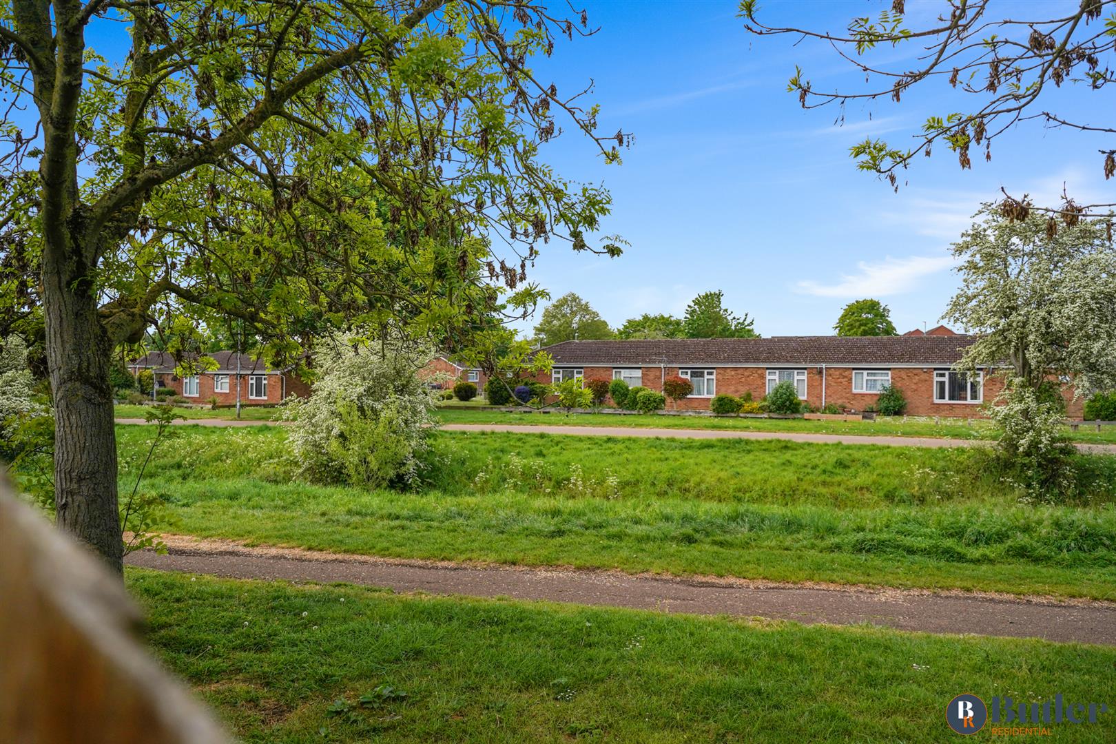 4 bed link detached house for sale in Edinburgh Drive, St. Neots 38