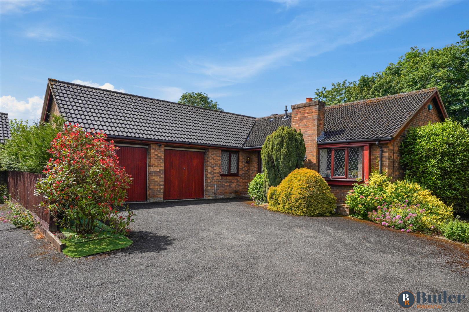 3 bed detached bungalow for sale in Vienna Grove, Milton Keynes  - Property Image 1