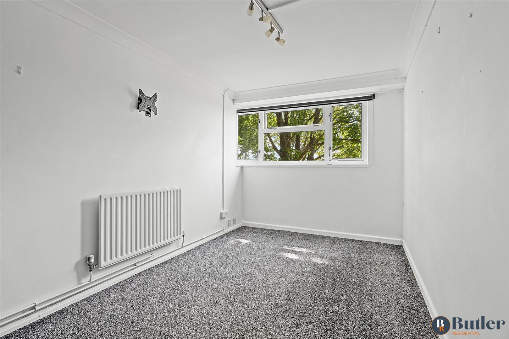 1 bed flat for sale in Sloan Court, Stevenage 11