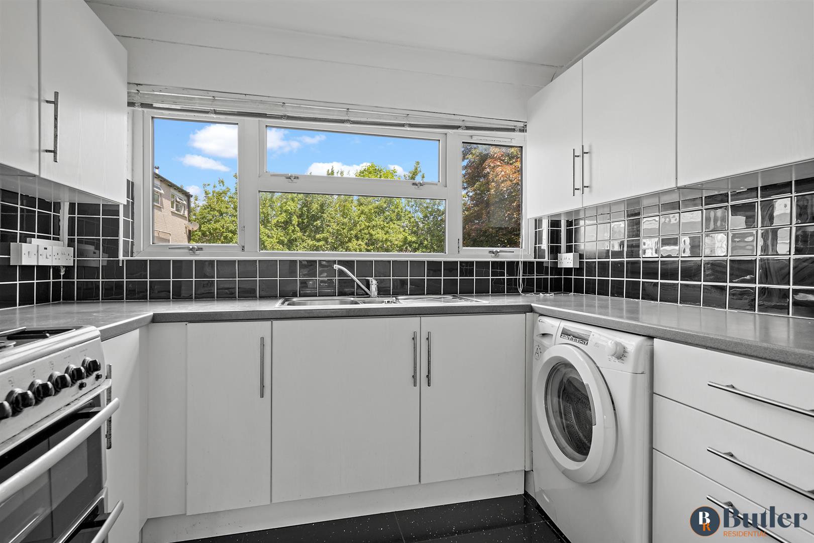 1 bed flat for sale in Sloan Court, Stevenage  - Property Image 11