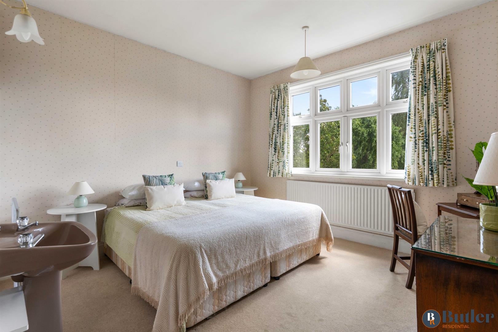 6 bed detached house for sale in Perry Road, St. Neots  - Property Image 45