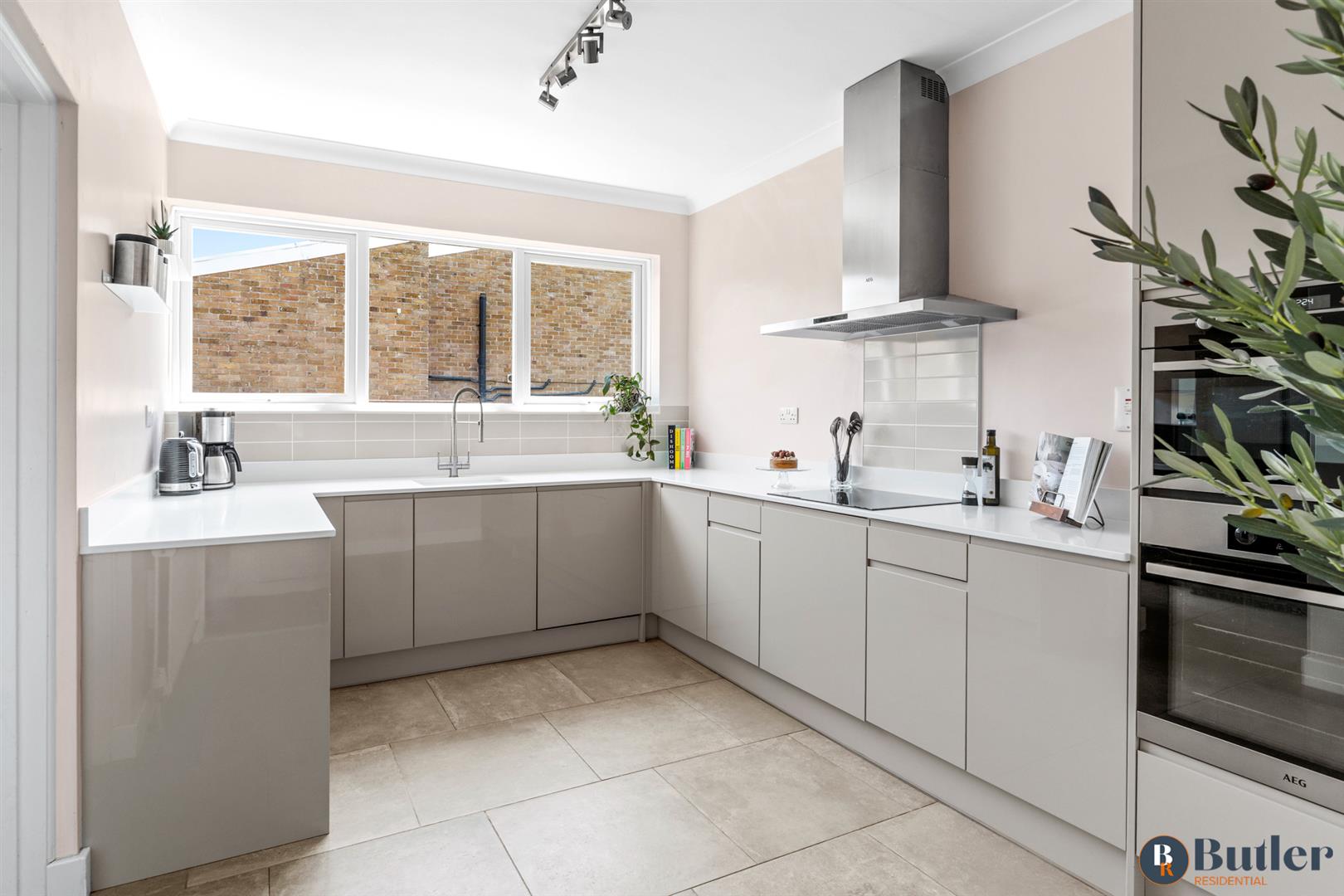 4 bed detached bungalow for sale in Benington Road, Stevenage 19