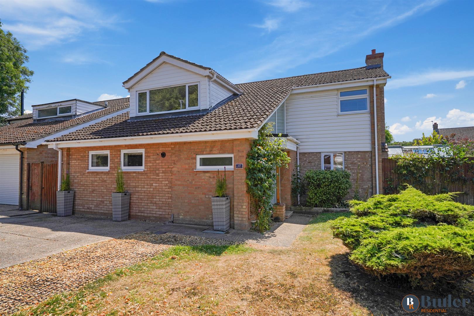 5 bed detached house for sale in Tanglewood, Huntingdon, PE28