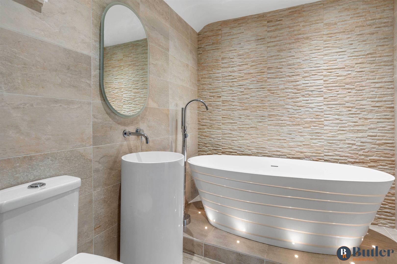 4 bed detached house for sale in Grove Avenue, Harpenden 49