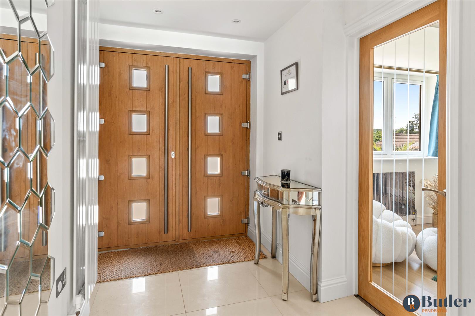 4 bed detached house for sale in Grove Avenue, Harpenden 3