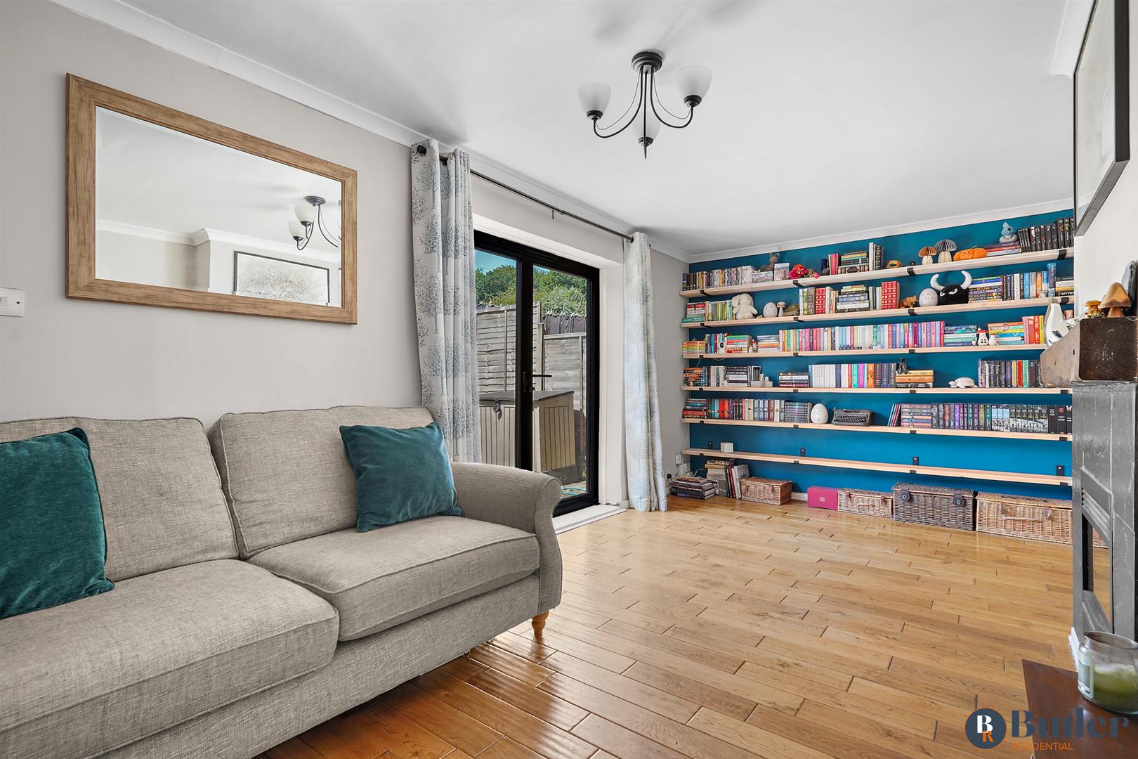 2 bed end of terrace house for sale in Nightingale Walk, Stevenage  - Property Image 3