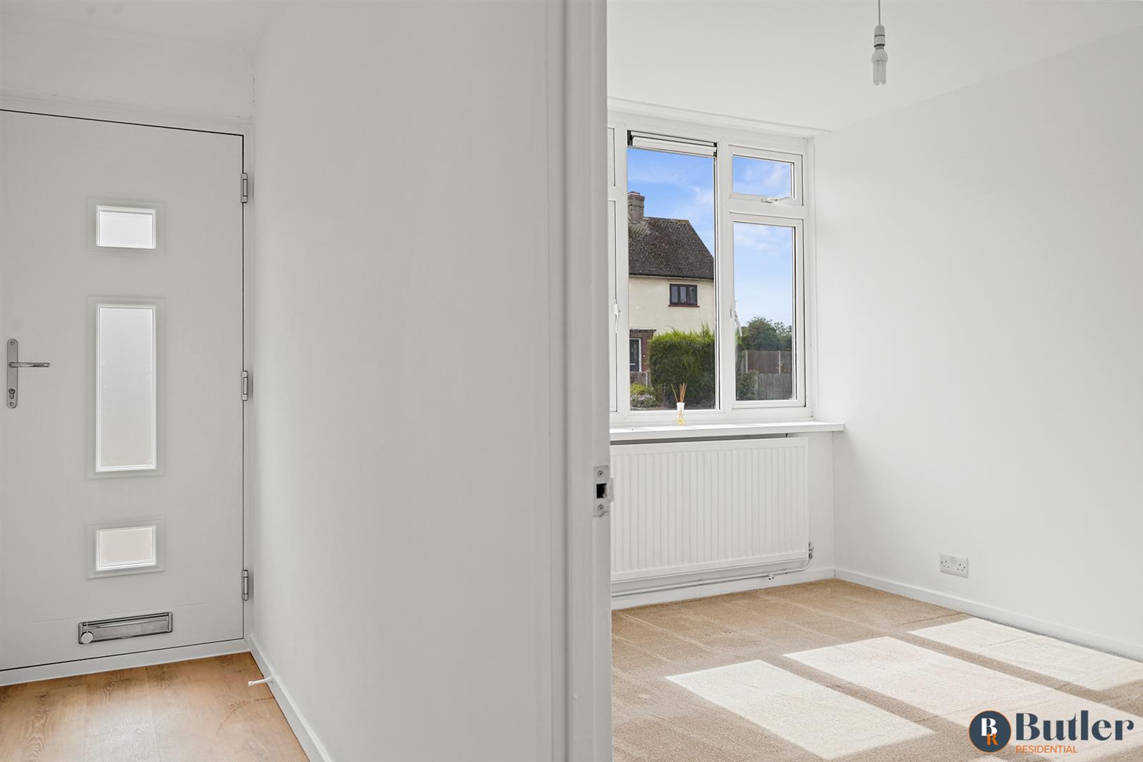 2 bed semi-detached bungalow for sale in Moorfield Way, Huntingdon 1