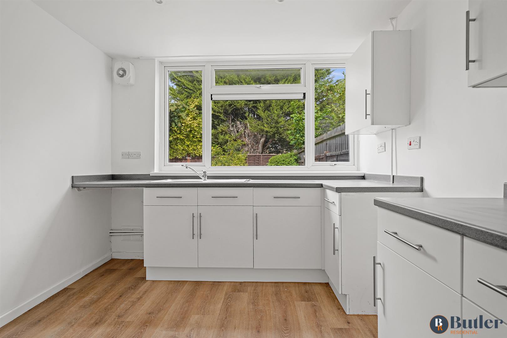 2 bed semi-detached bungalow for sale in Moorfield Way, Huntingdon 6