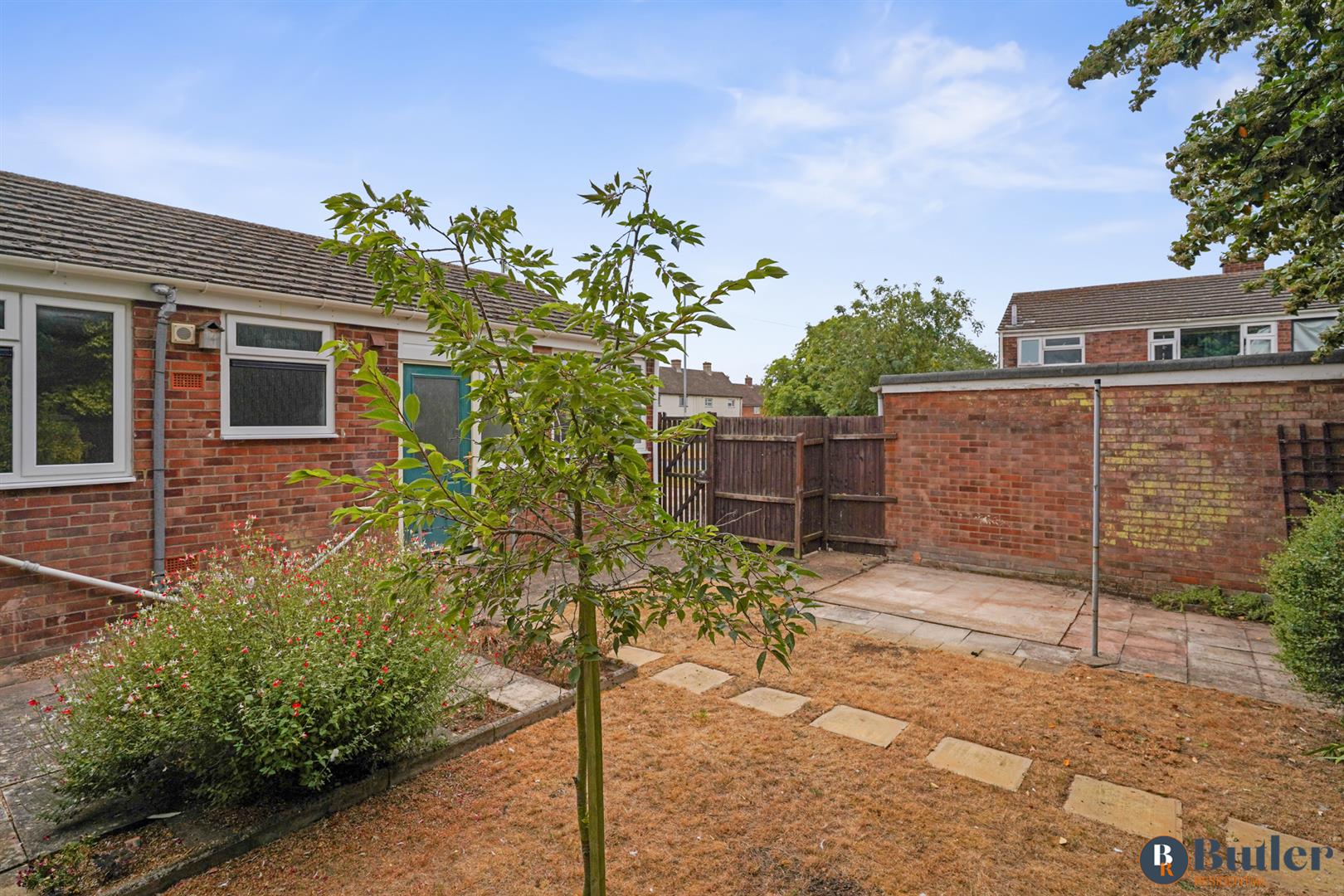 2 bed semi-detached bungalow for sale in Moorfield Way, Huntingdon 21