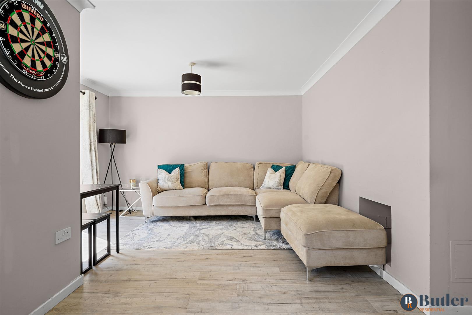 3 bed terraced house for sale in Wychdell, Stevenage 2