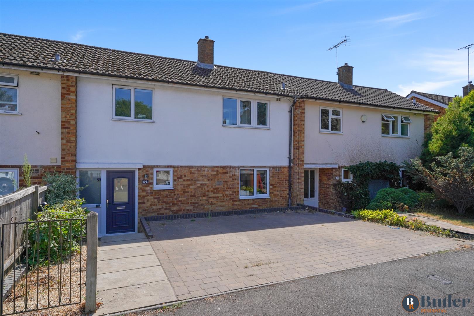 3 bed terraced house for sale in Wychdell, Stevenage  - Property Image 1