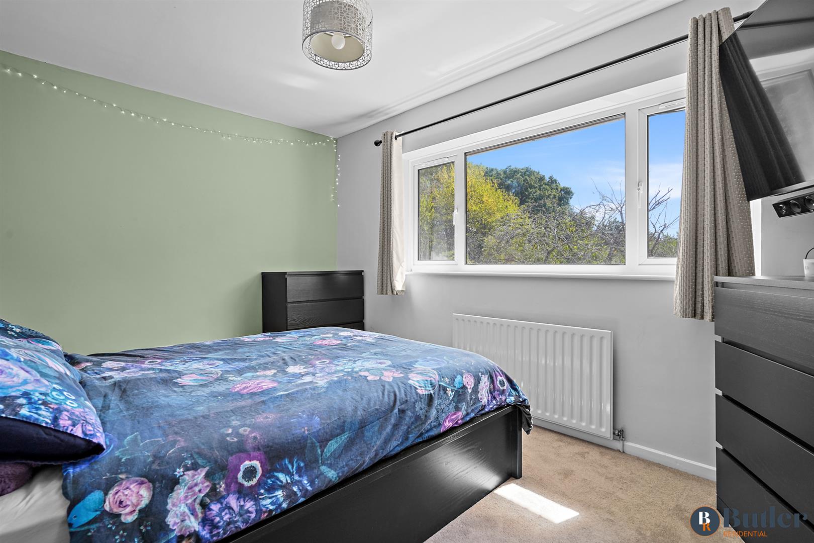 3 bed terraced house for sale in Wychdell, Stevenage 13