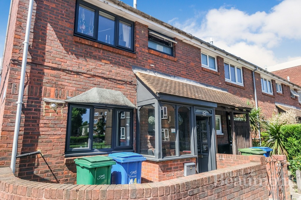 Asking Price £715,000


4


2