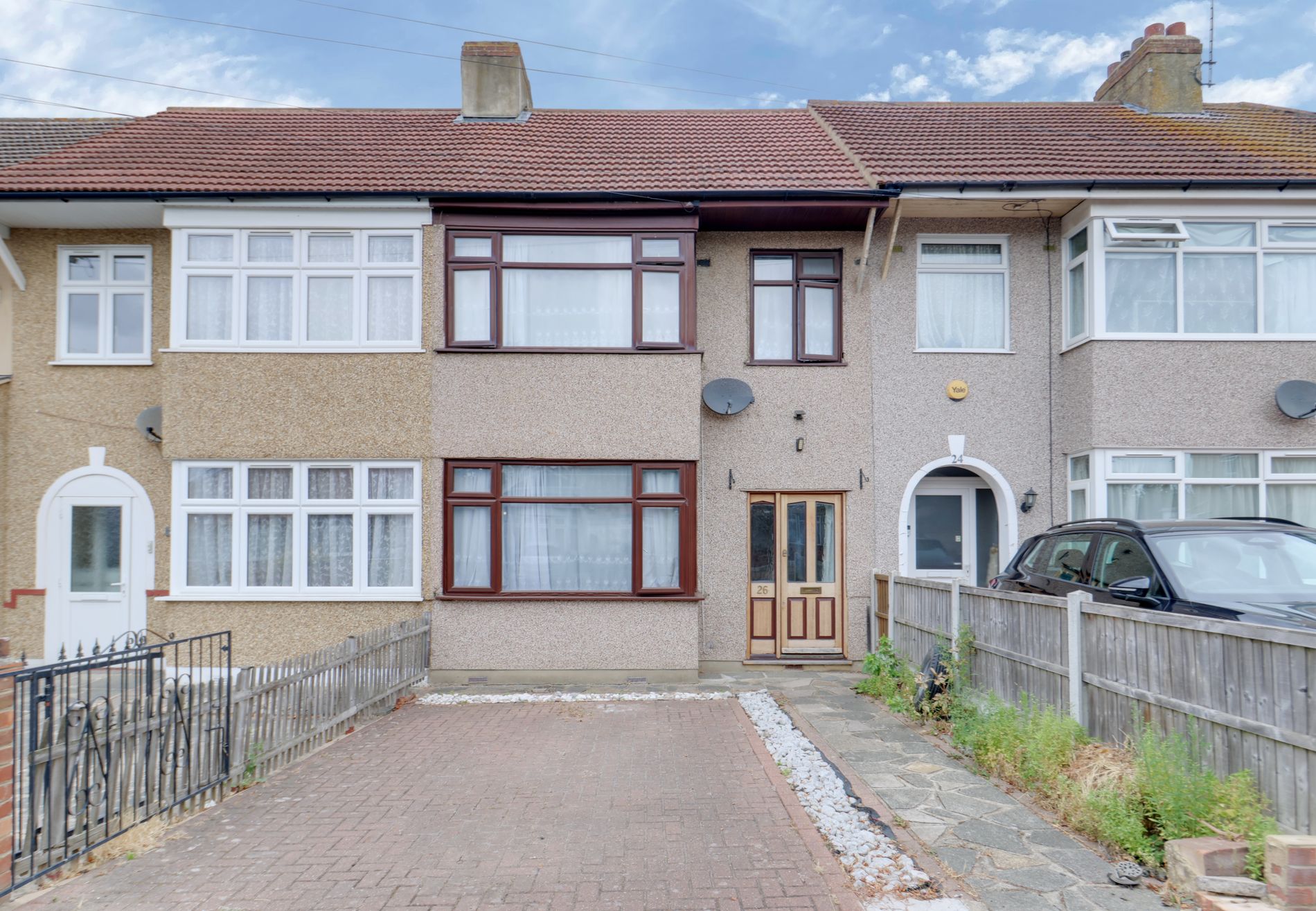 3 bed  for sale in Rothbury Avenue, Rainham, RM13