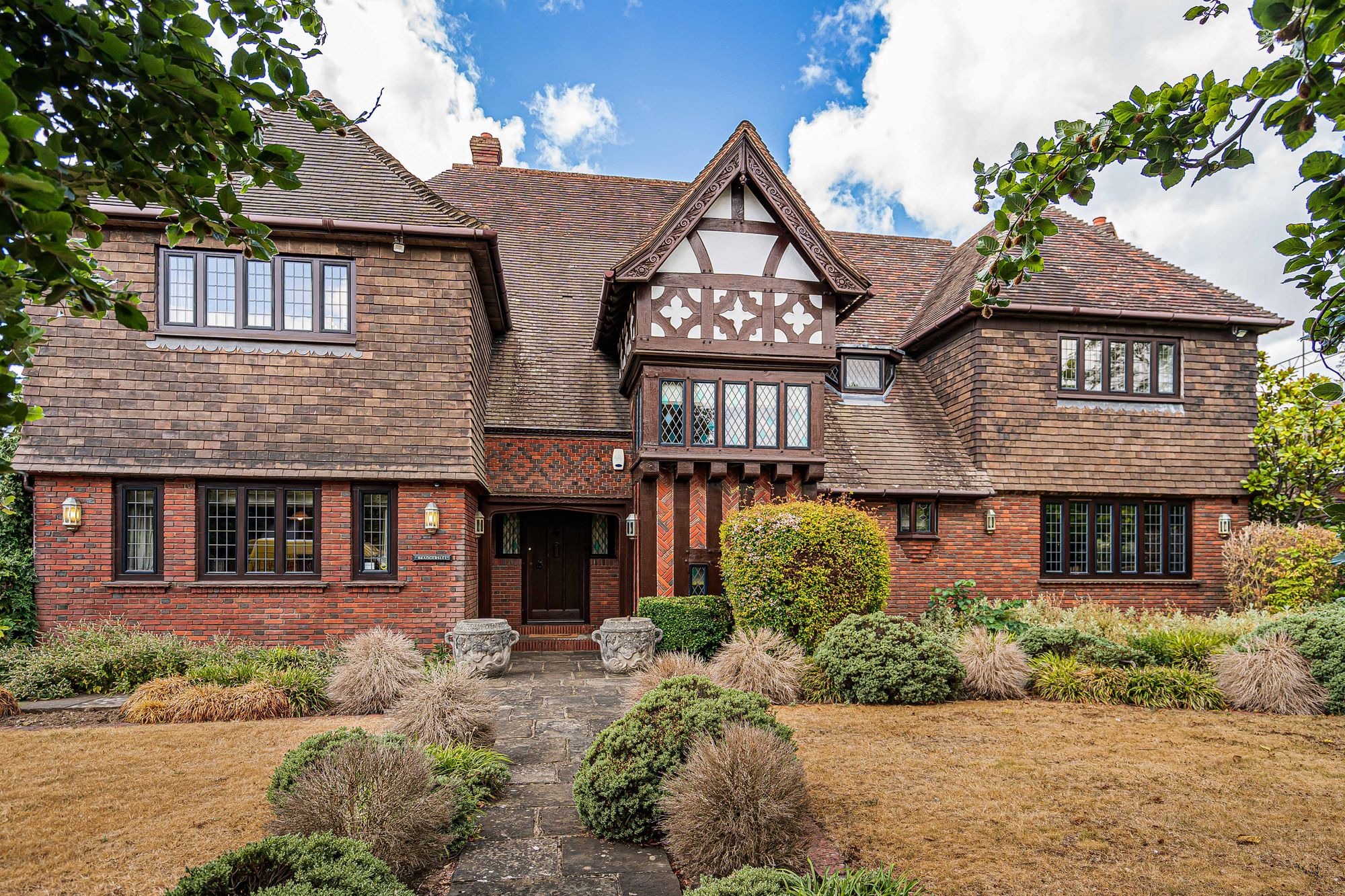 6 bed  for sale in Old Bedford Road, Luton, LU2