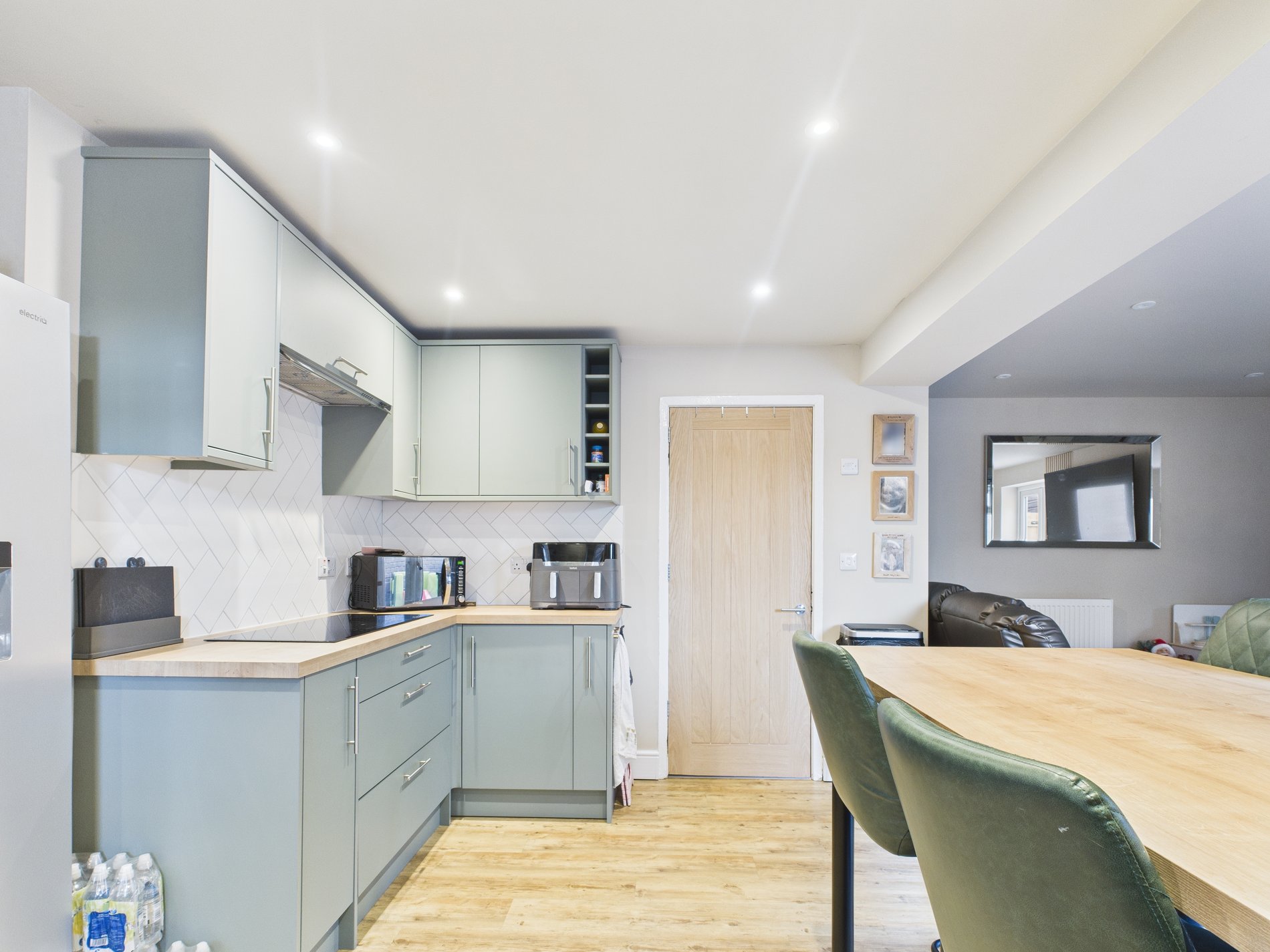 4 bed semi-detached house for sale in Whitewater Road, New Ollerton, NG22  - Property Image 4