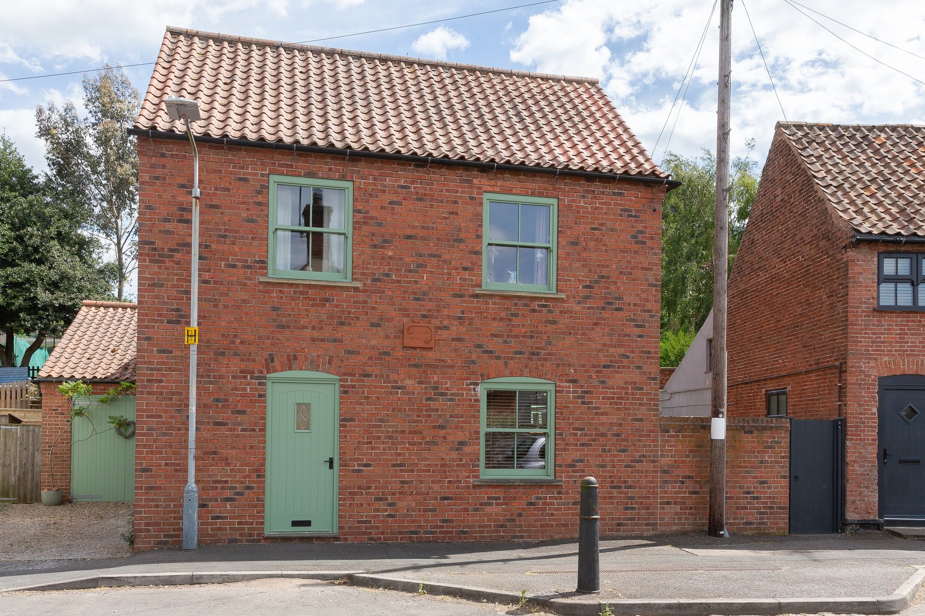 3 bed detached house for sale in Station Road, Ollerton, NG22  - Property Image 1