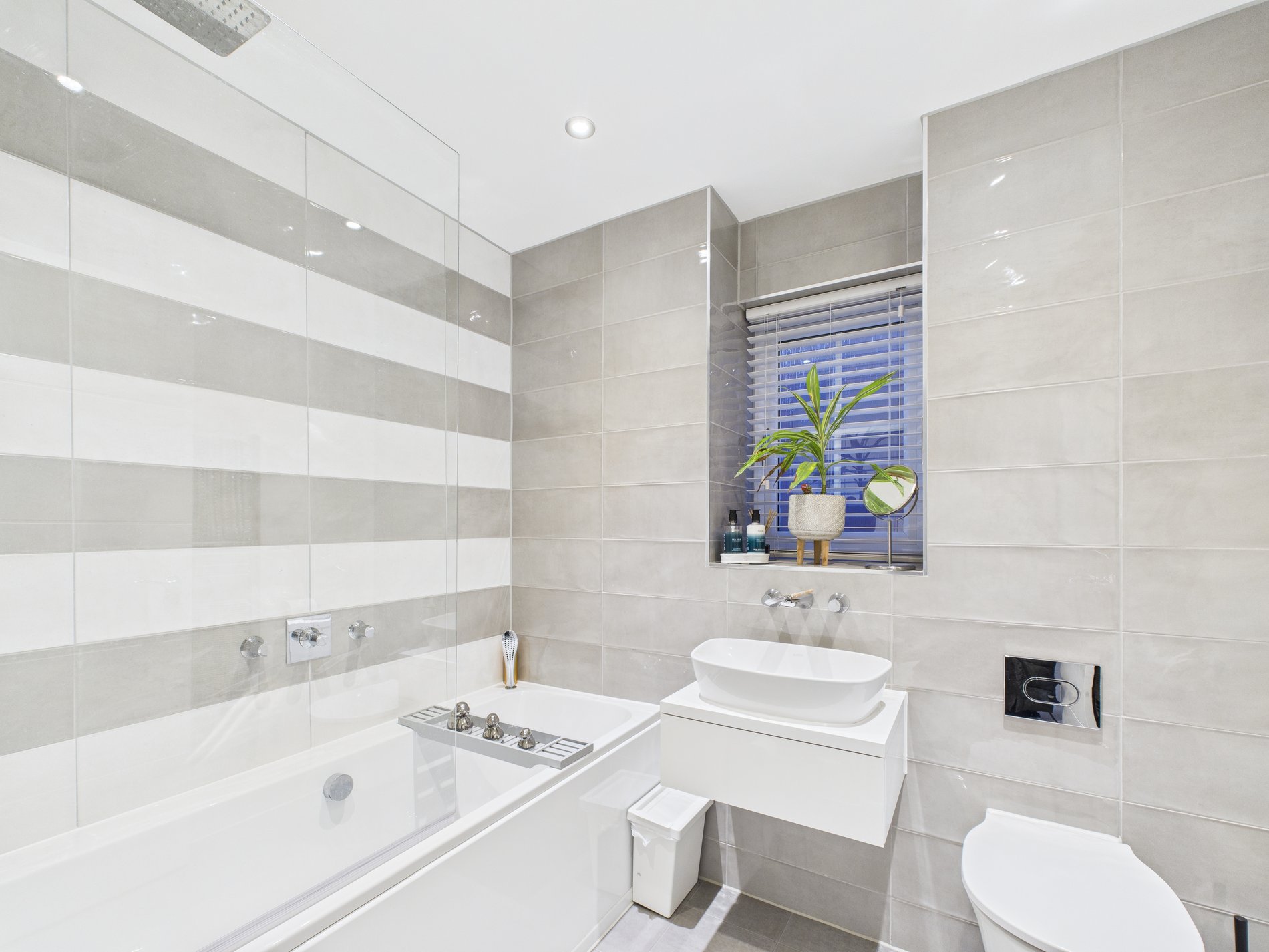 4 bed detached house for sale in Kingfisher Way, Ollerton, NG22  - Property Image 9