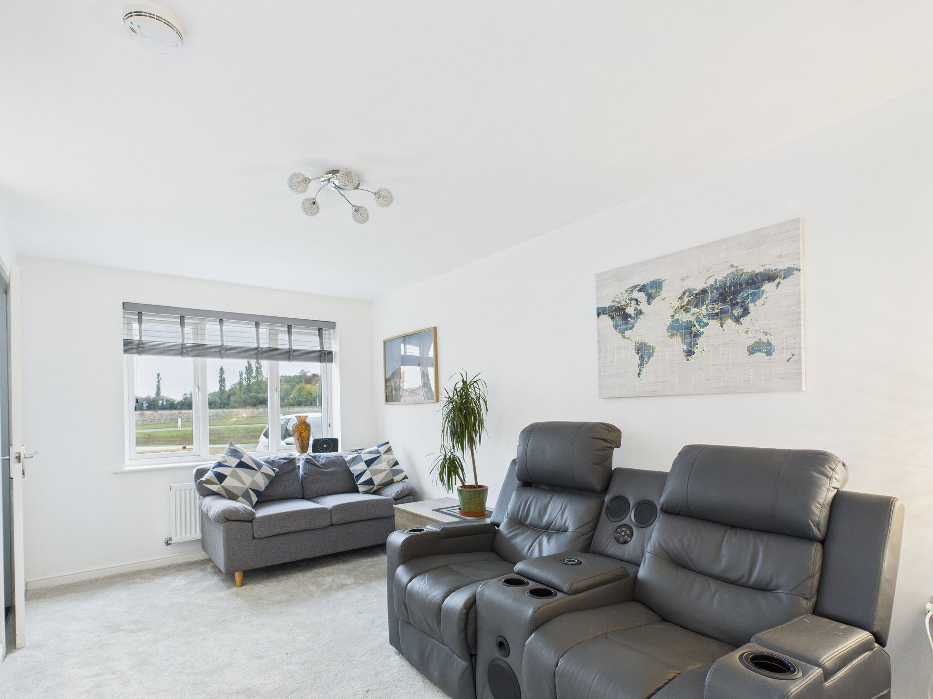 3 bed detached house for sale in Banksman Way, New Ollerton, NG22  - Property Image 5