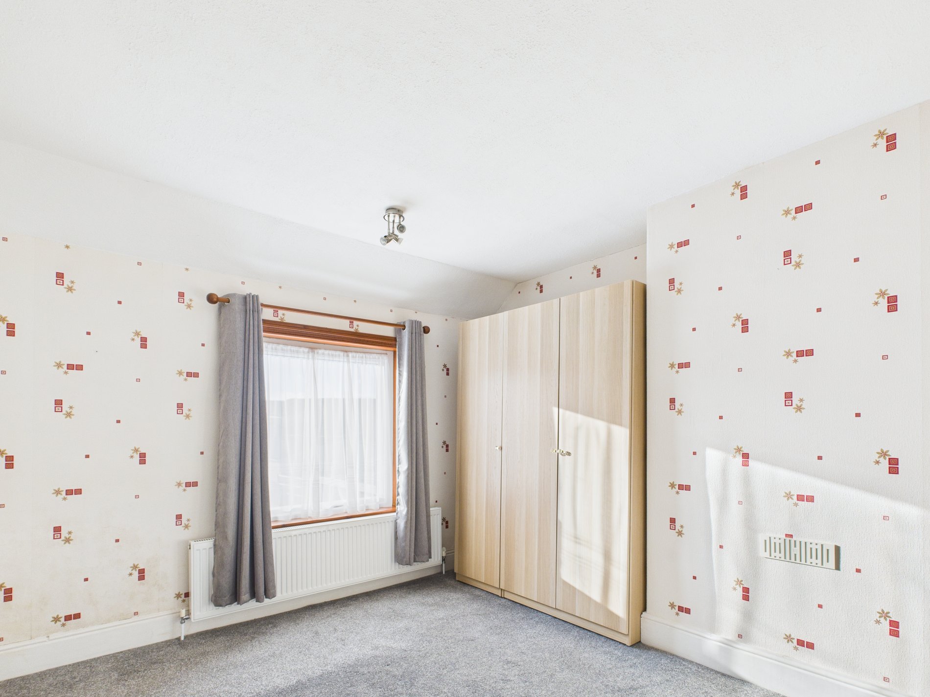 3 bed semi-detached house for sale in Poplar Street, New Ollerton, NG22  - Property Image 7