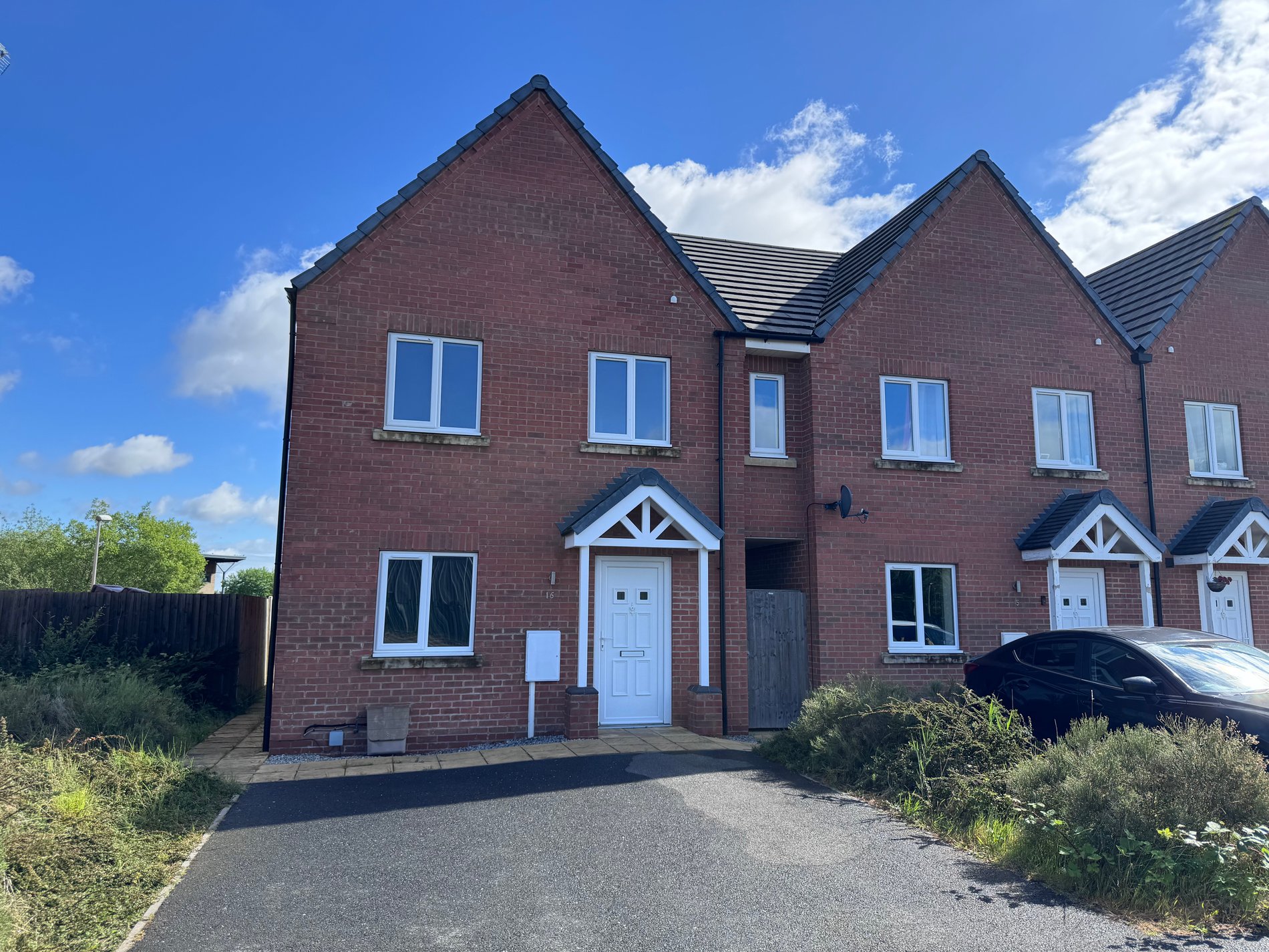 3 bed town house to rent in Faraday Close, Ollerton, NG22  - Property Image 1