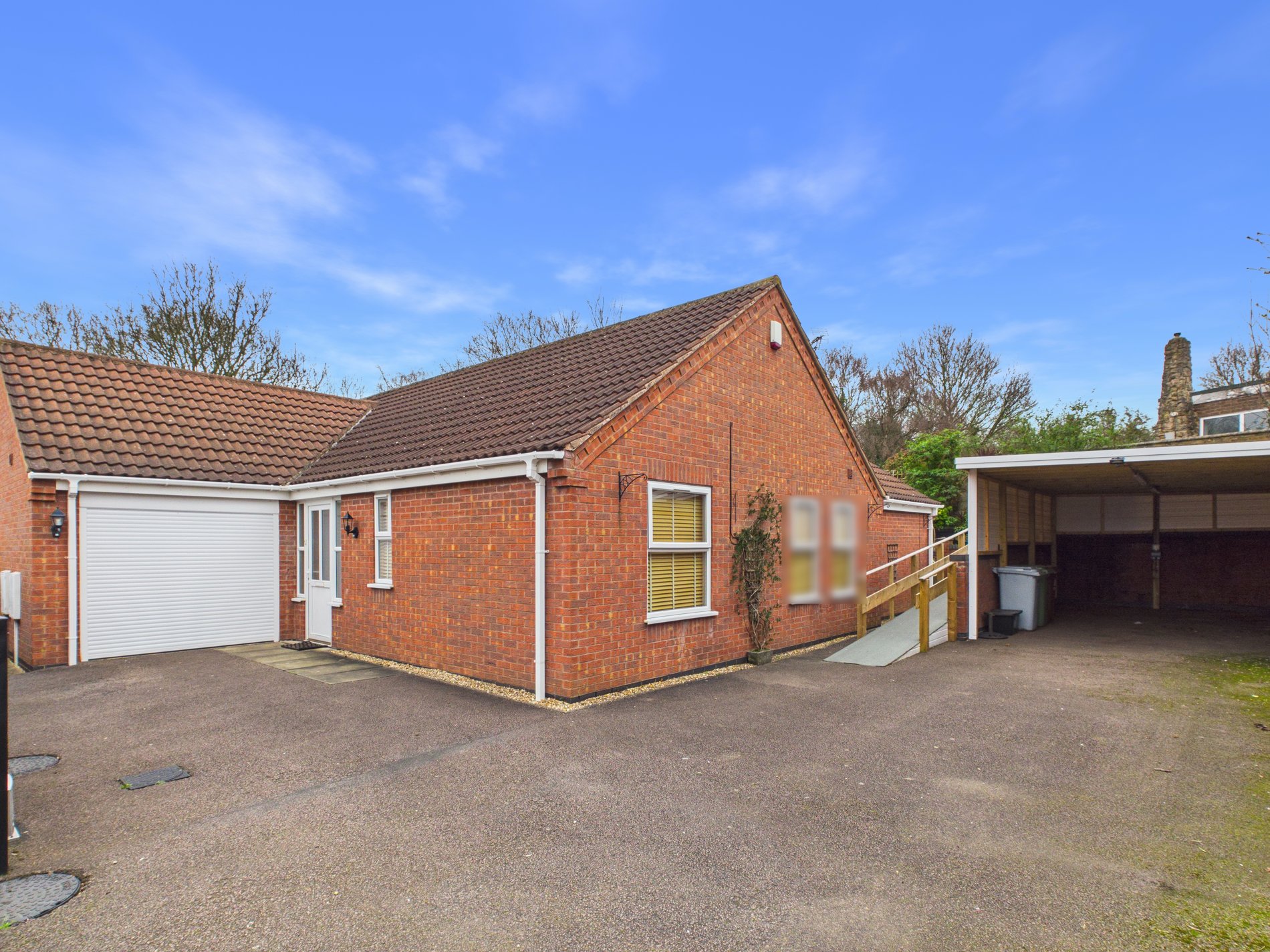 3 bed detached bungalow for sale in Carpenters Close.  Main Road, Boughton, NG22