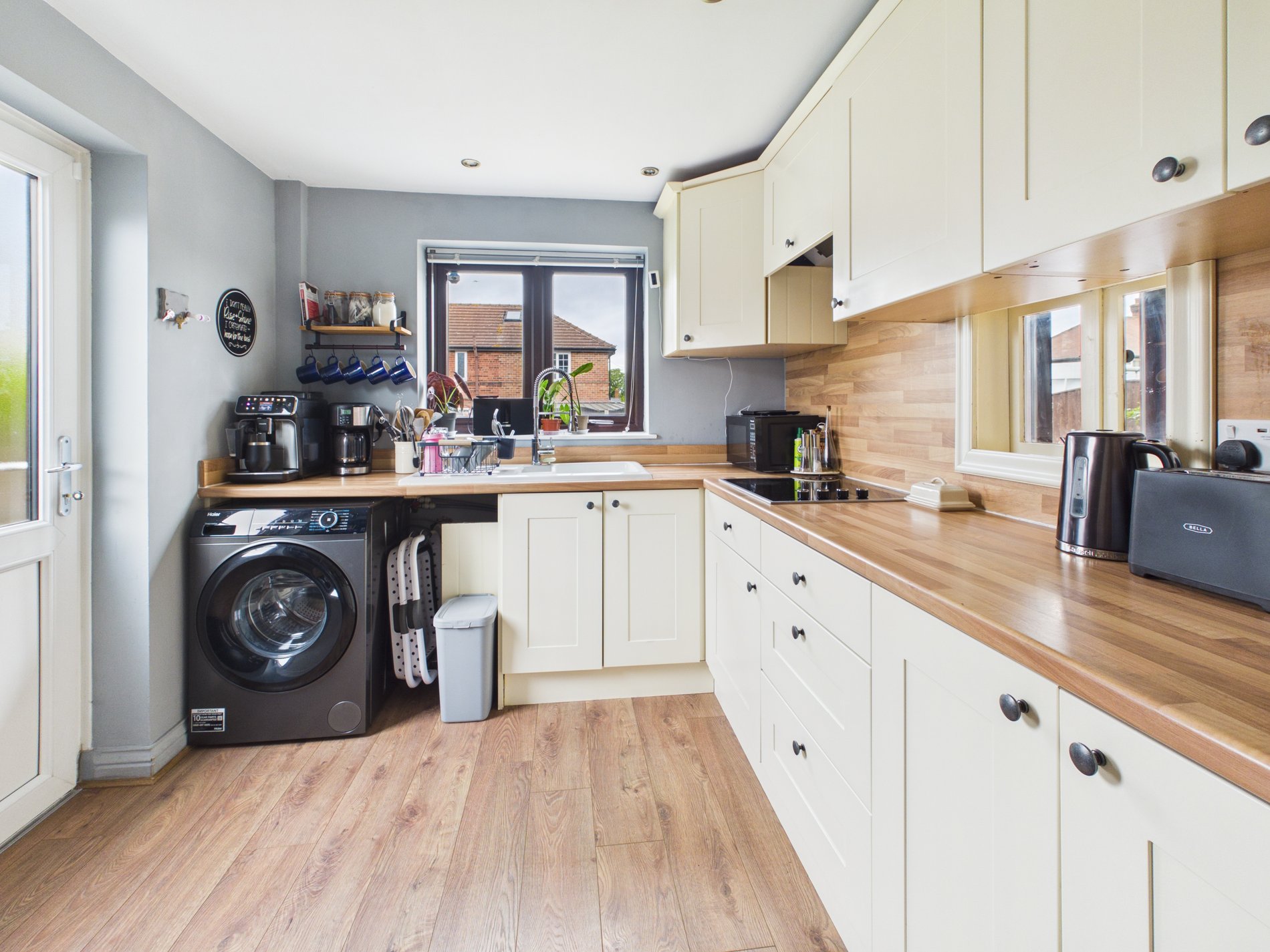3 bed detached house for sale in Machin Close, Tuxford, NG22  - Property Image 4