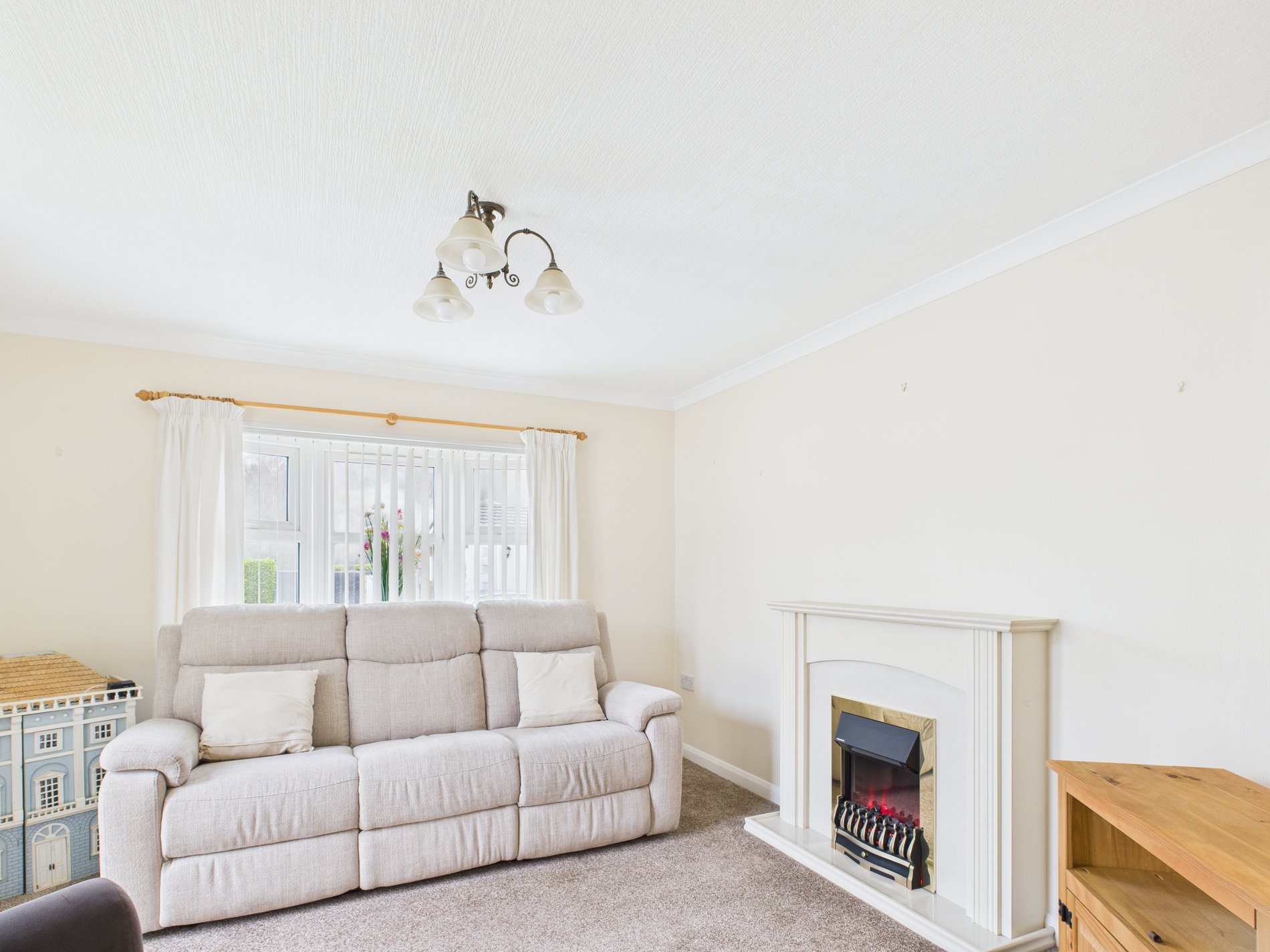 2 bed for sale in Fairholme Park, Ollerton, NG22  - Property Image 5