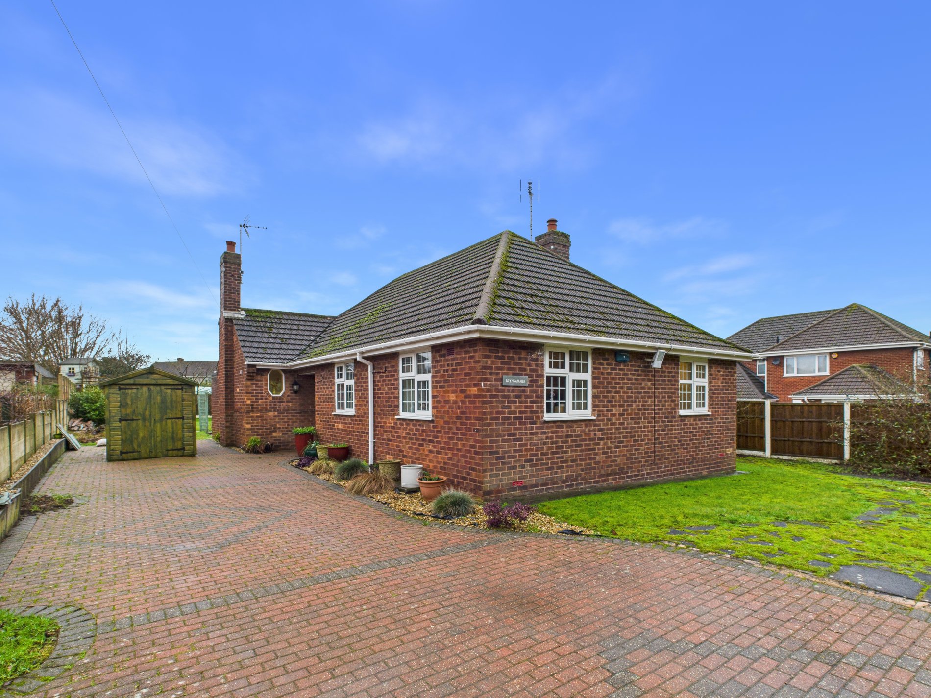 3 bed bungalow for sale in Gattlys Lane, New Ollerton, NG22  - Property Image 1
